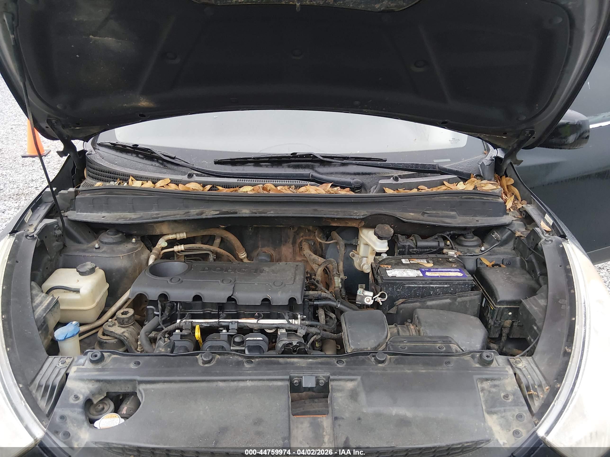 HYUNDAI TUCSON image 10