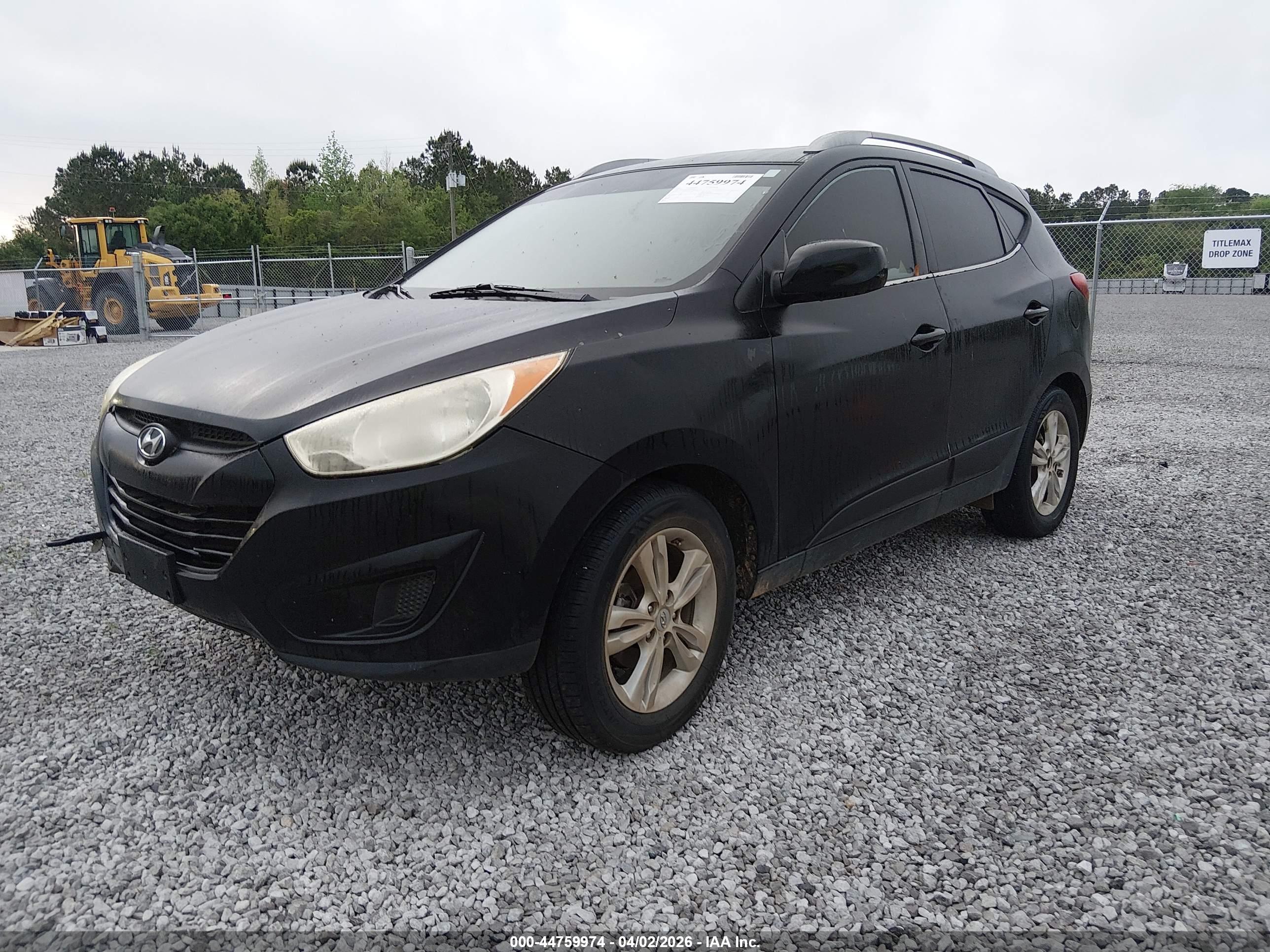 HYUNDAI TUCSON image 2