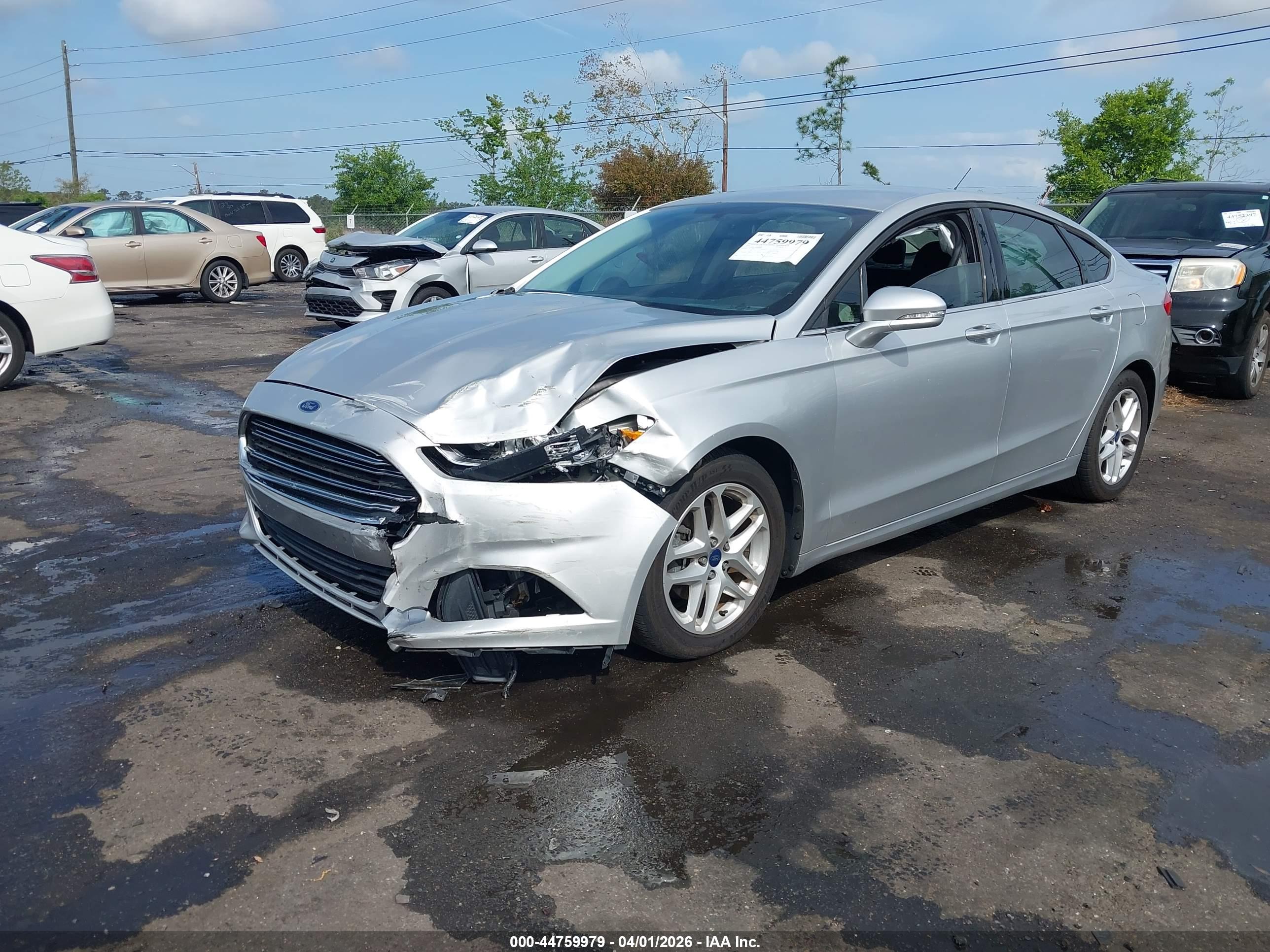 FORD FUSION image 2