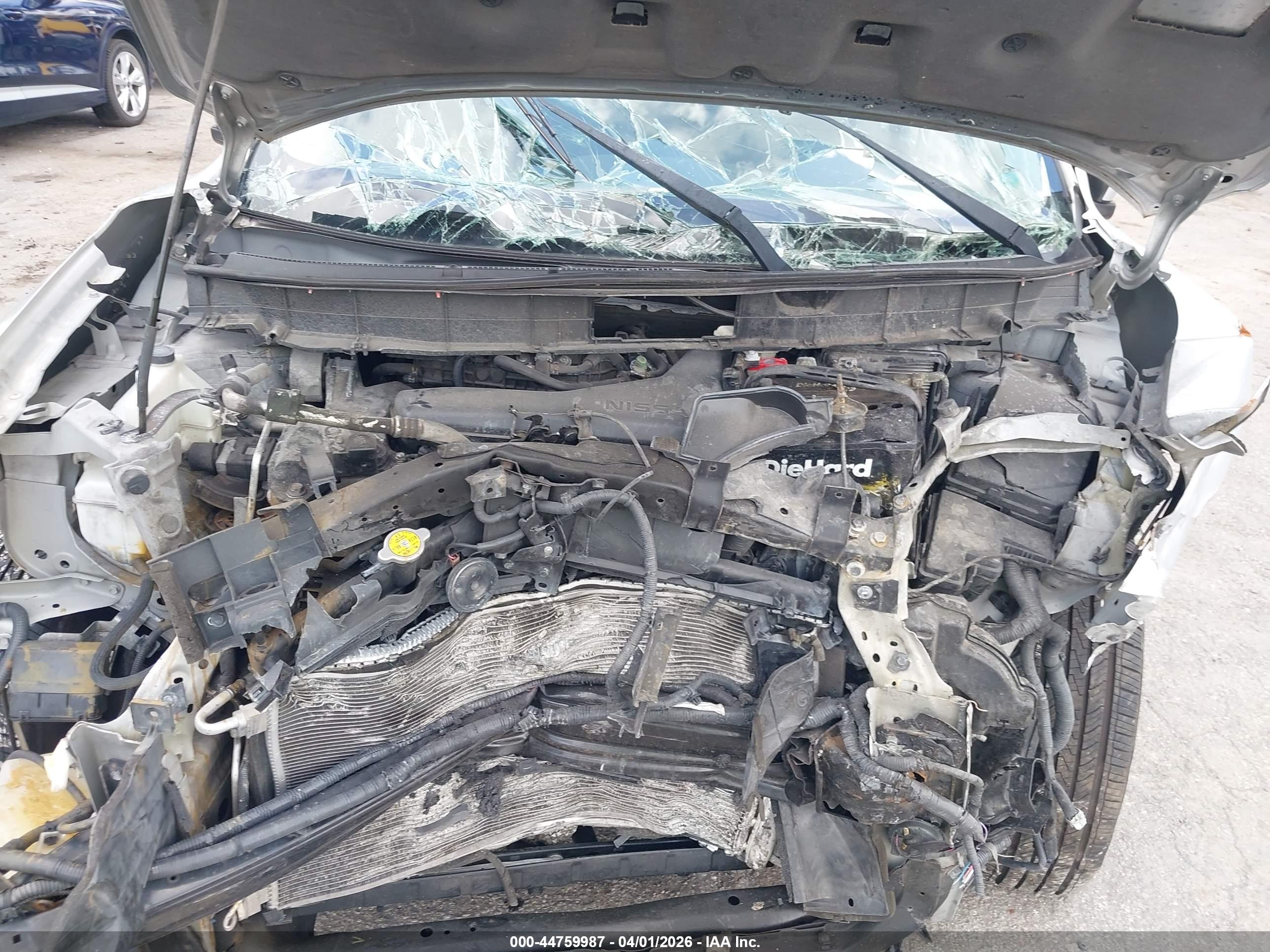 NISSAN ROGUE image 10
