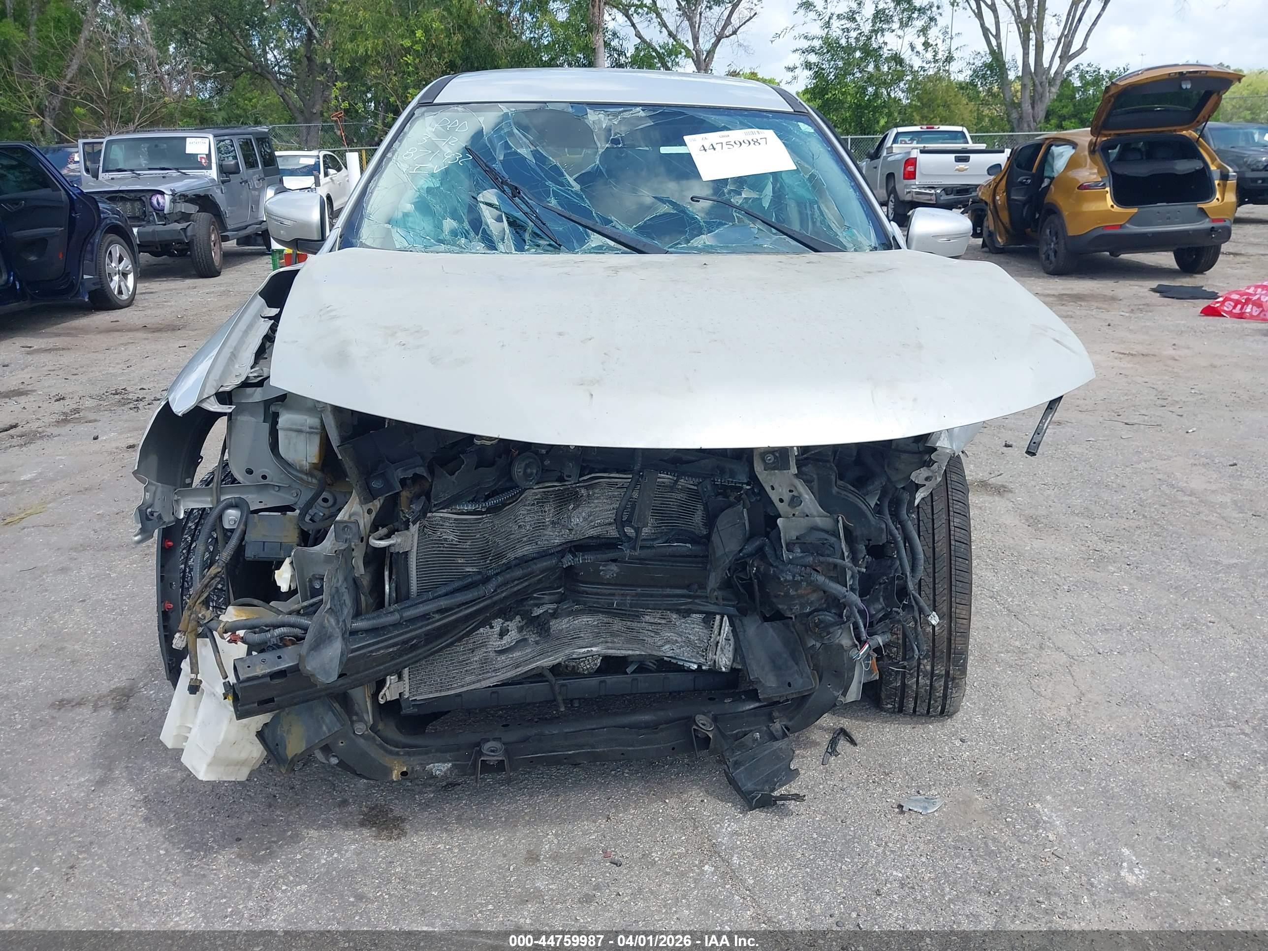 NISSAN ROGUE image 6