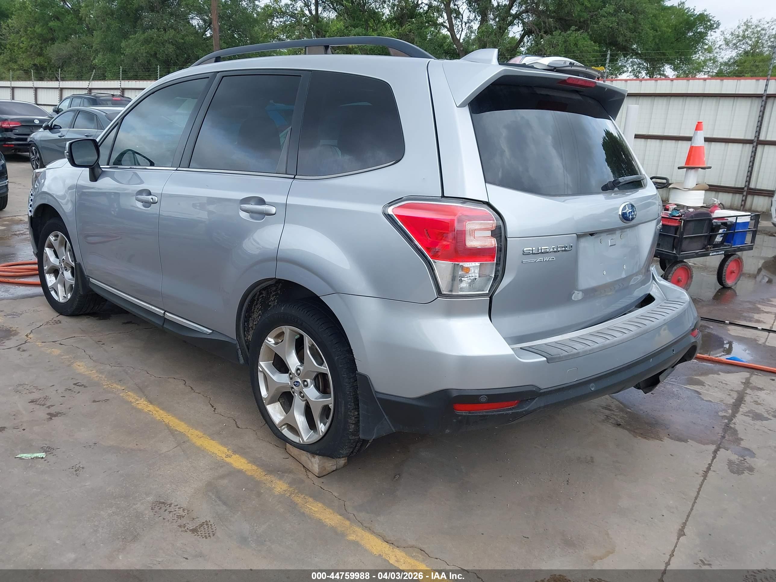 SUBARU FORESTER image 3