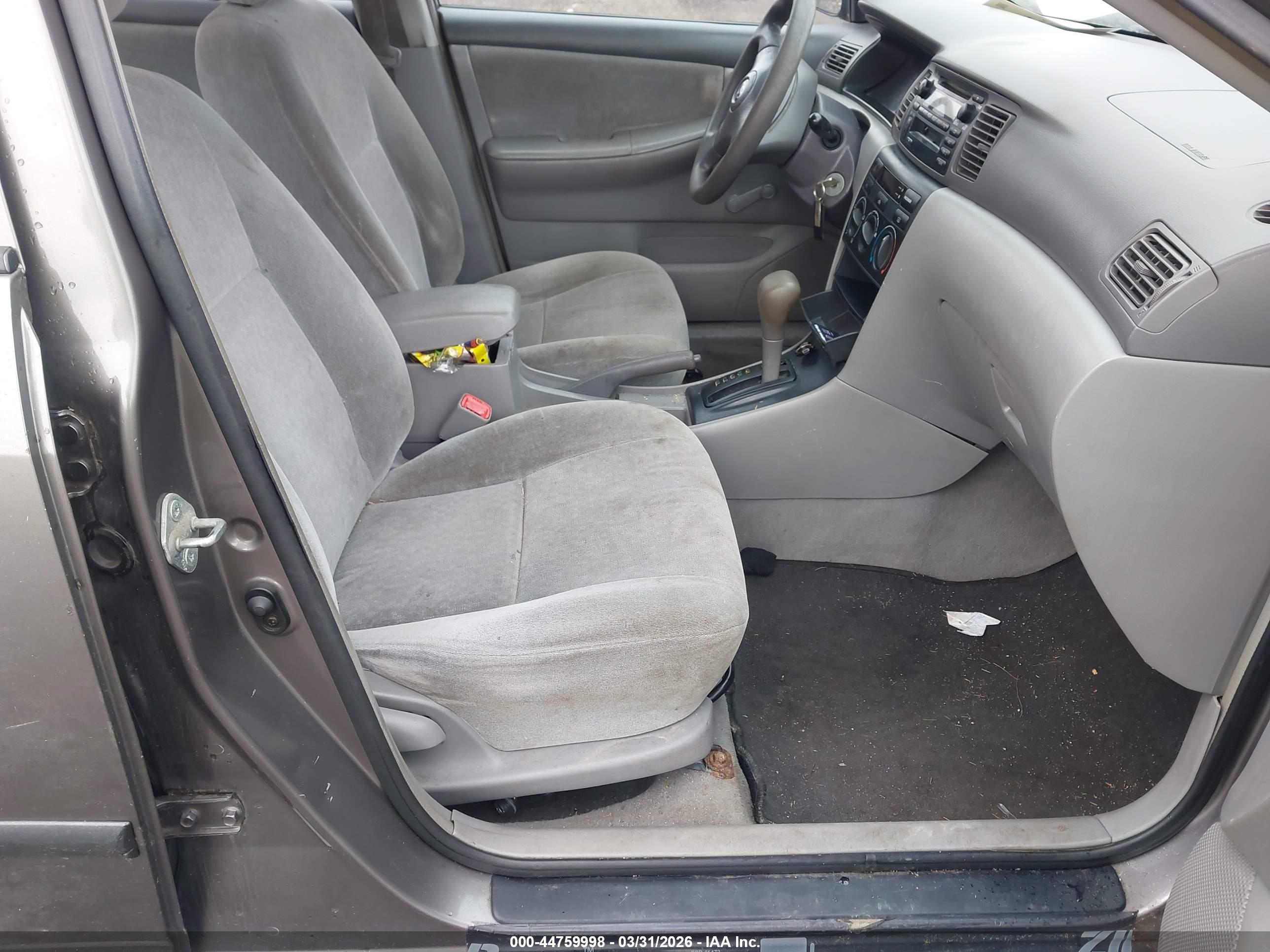 TOYOTA COROLLA image 5