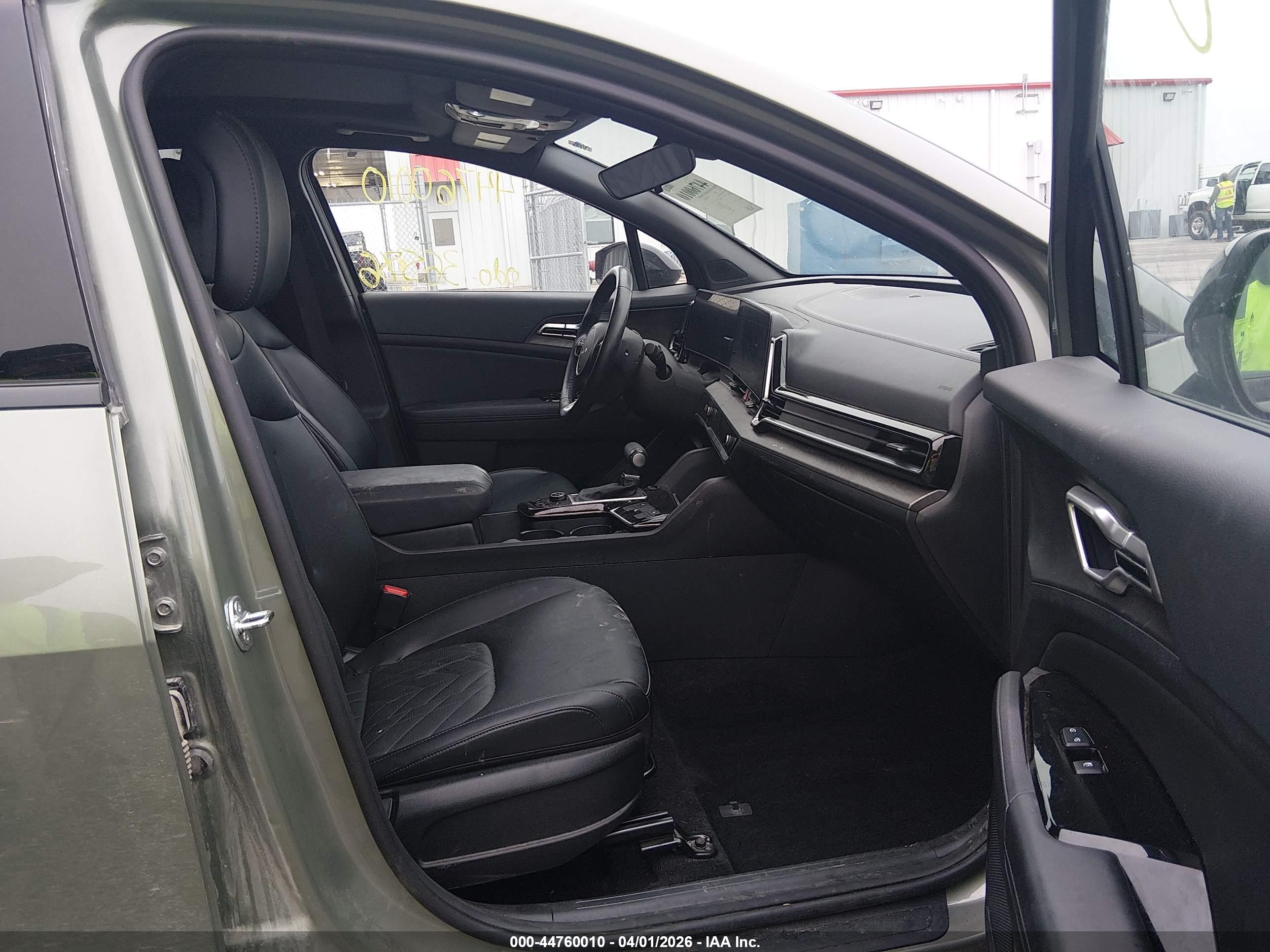 KIA SPORTAGE image 5