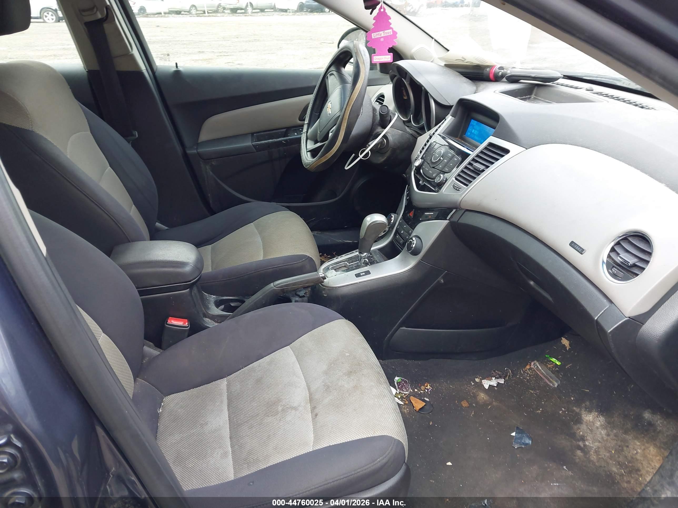 CHEVROLET CRUZE image 5