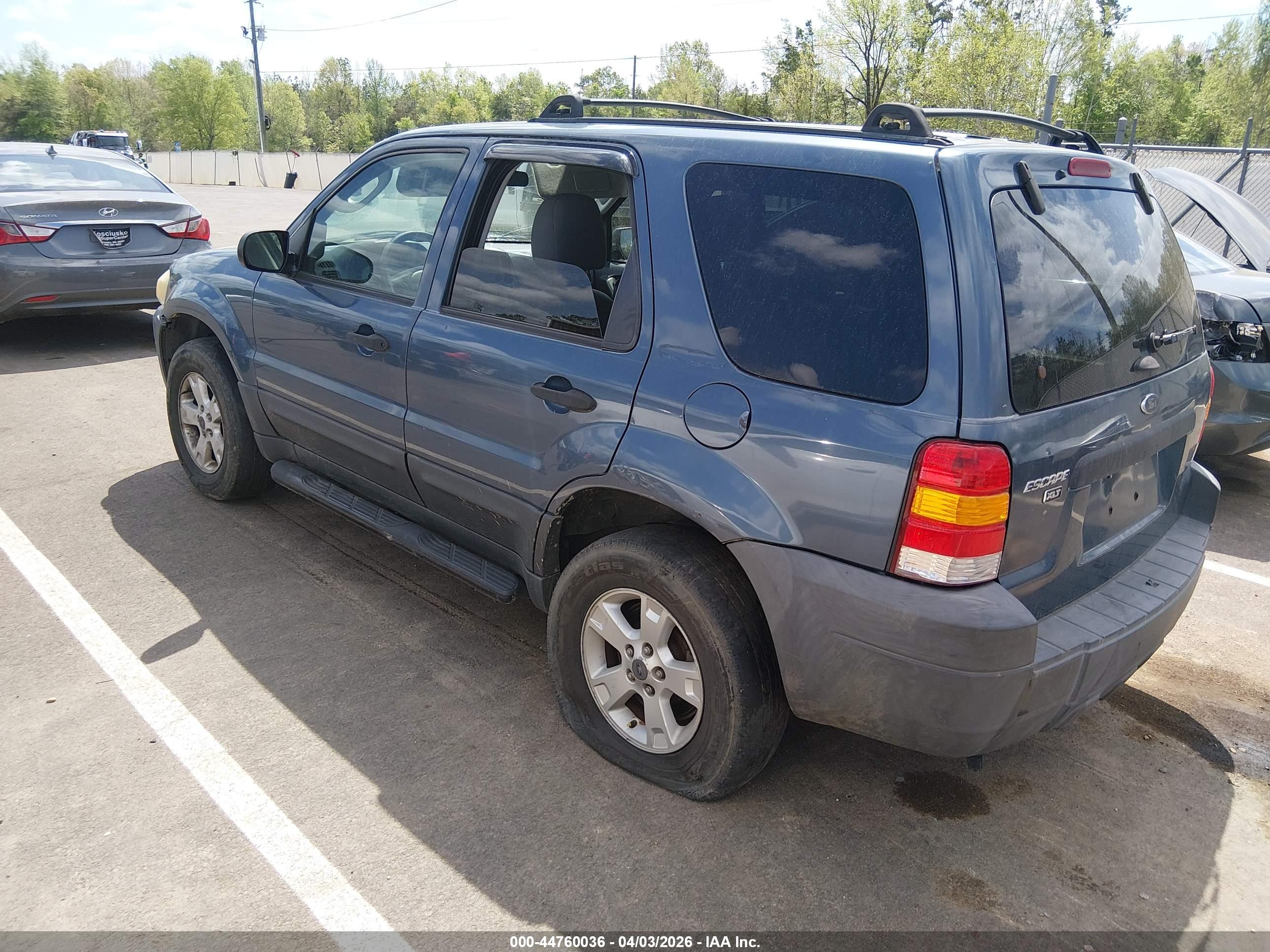FORD ESCAPE image 3