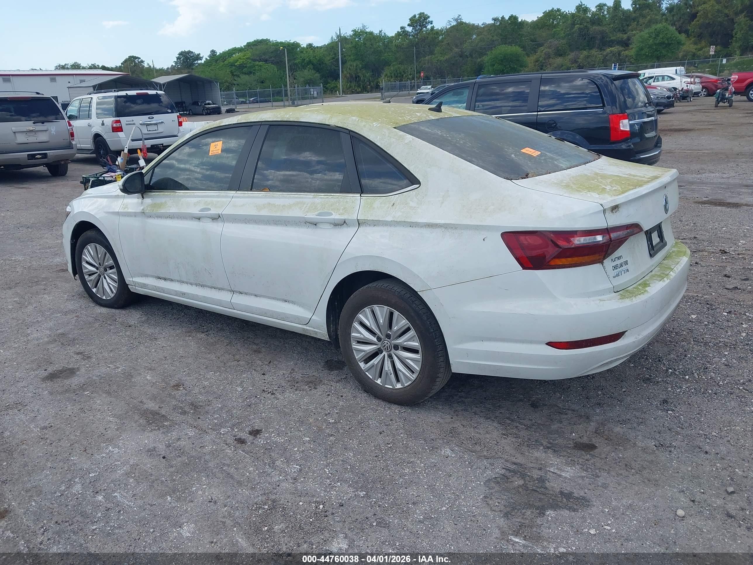 VOLKSWAGEN JETTA image 3