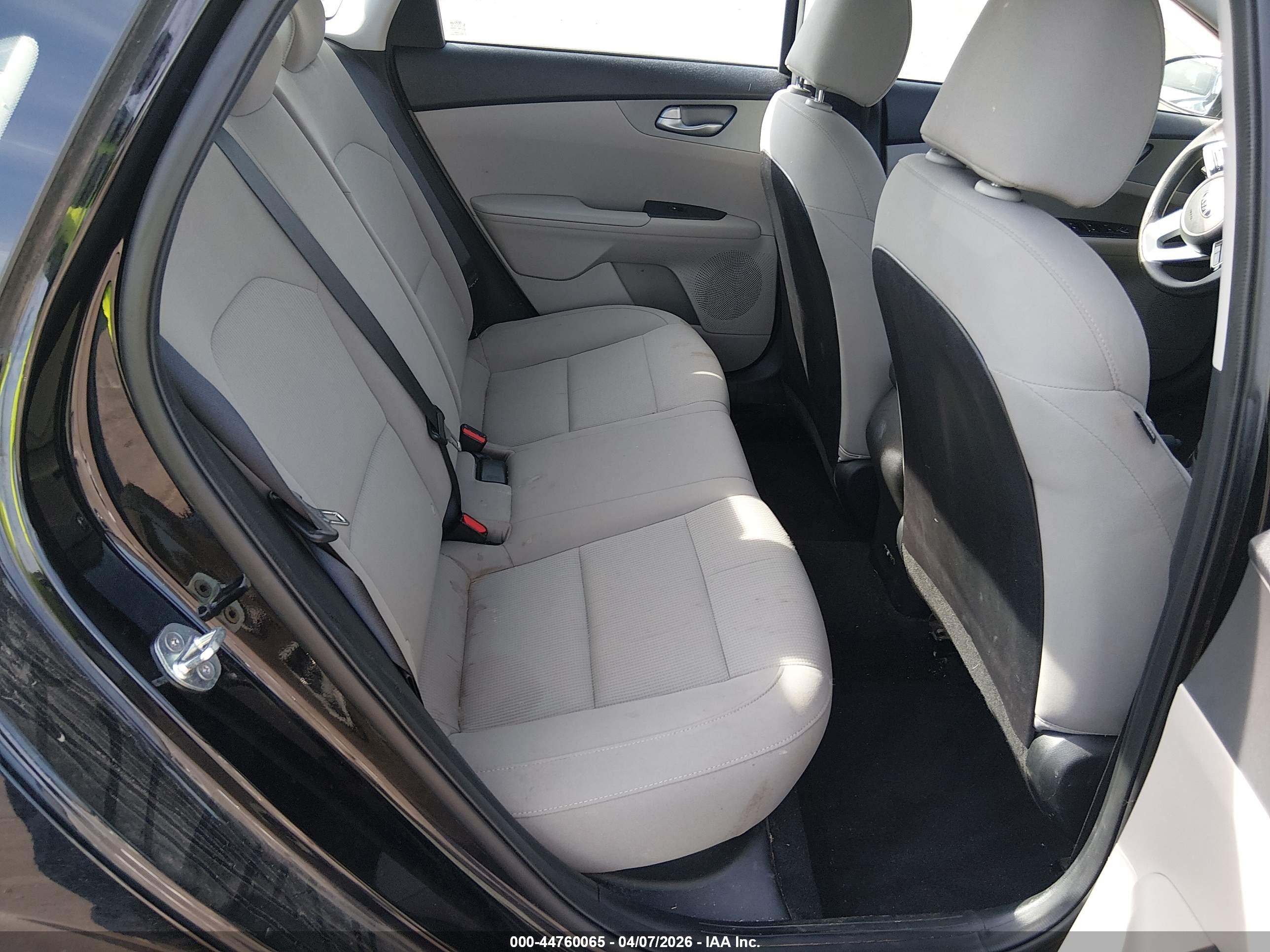 KIA FORTE image 8