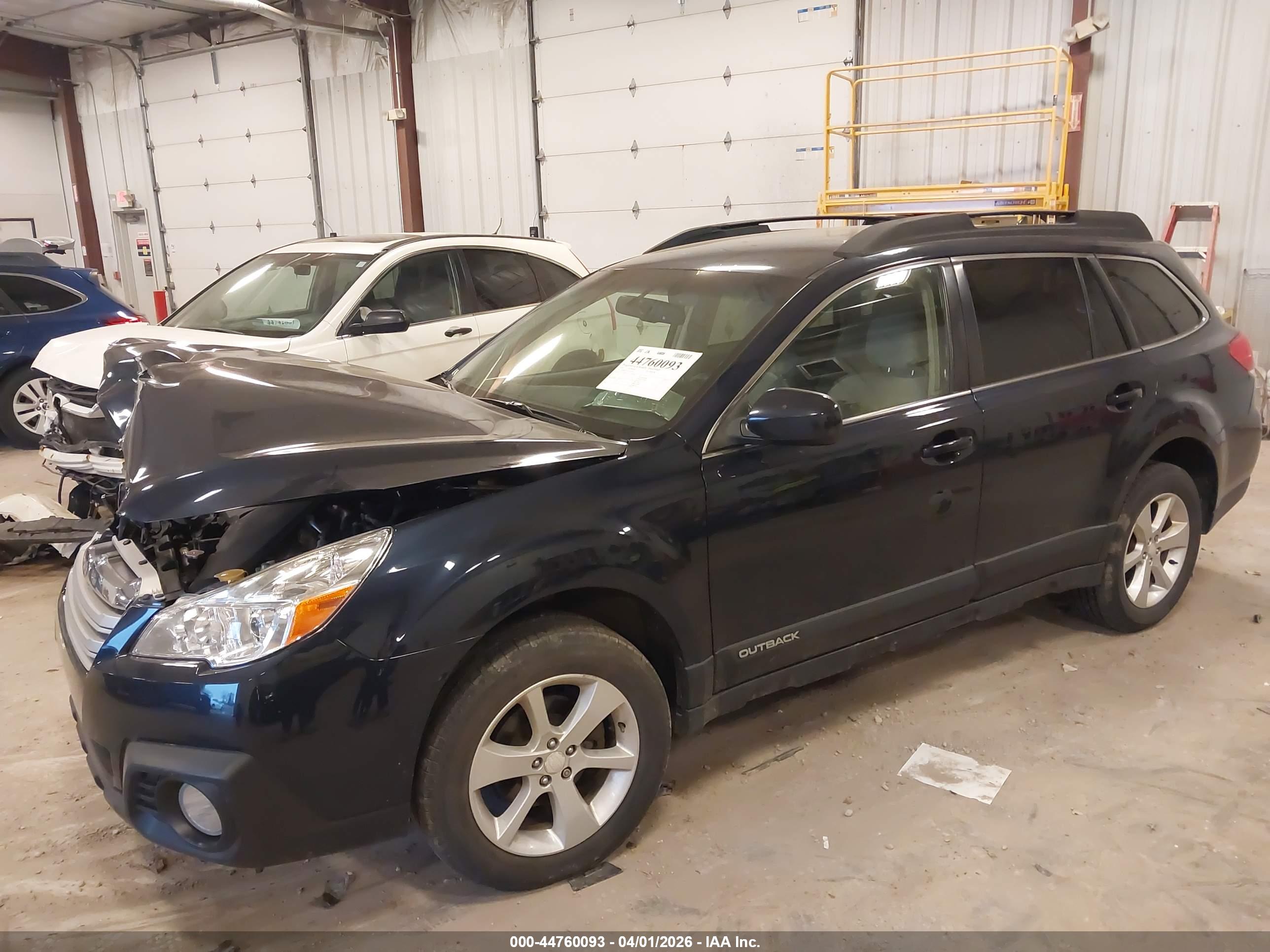 SUBARU OUTBACK image 2