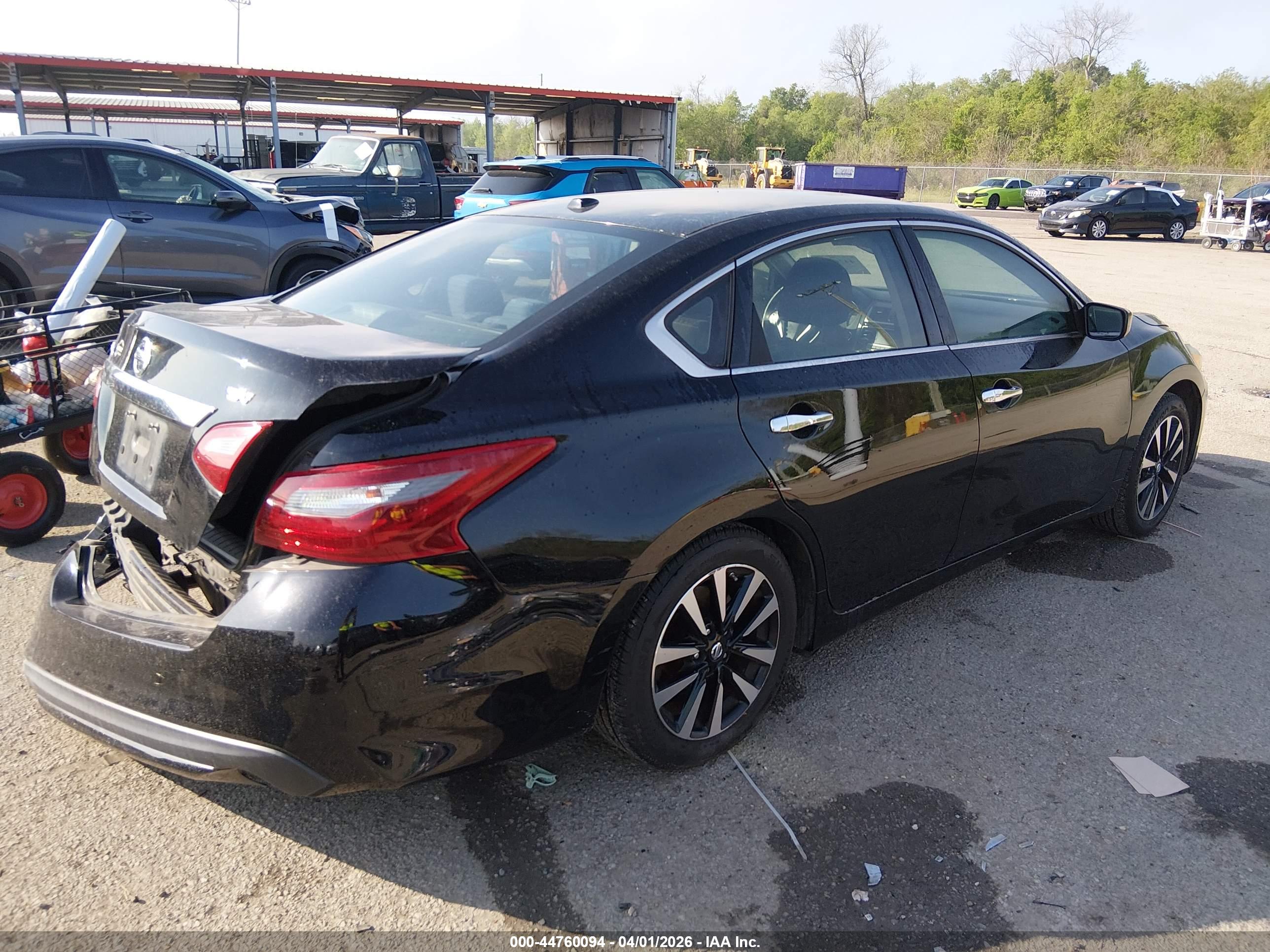 NISSAN ALTIMA image 4