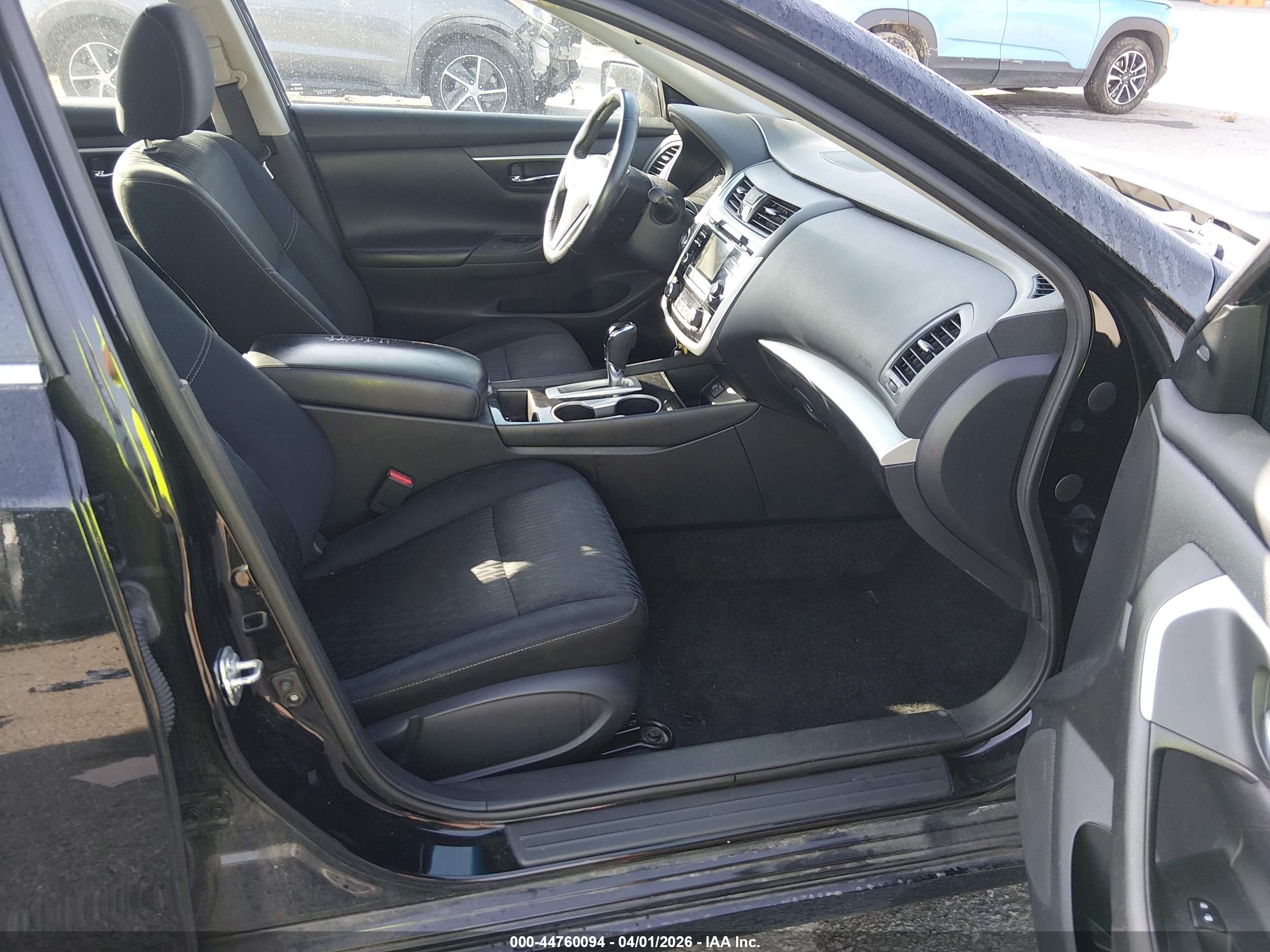 NISSAN ALTIMA image 5