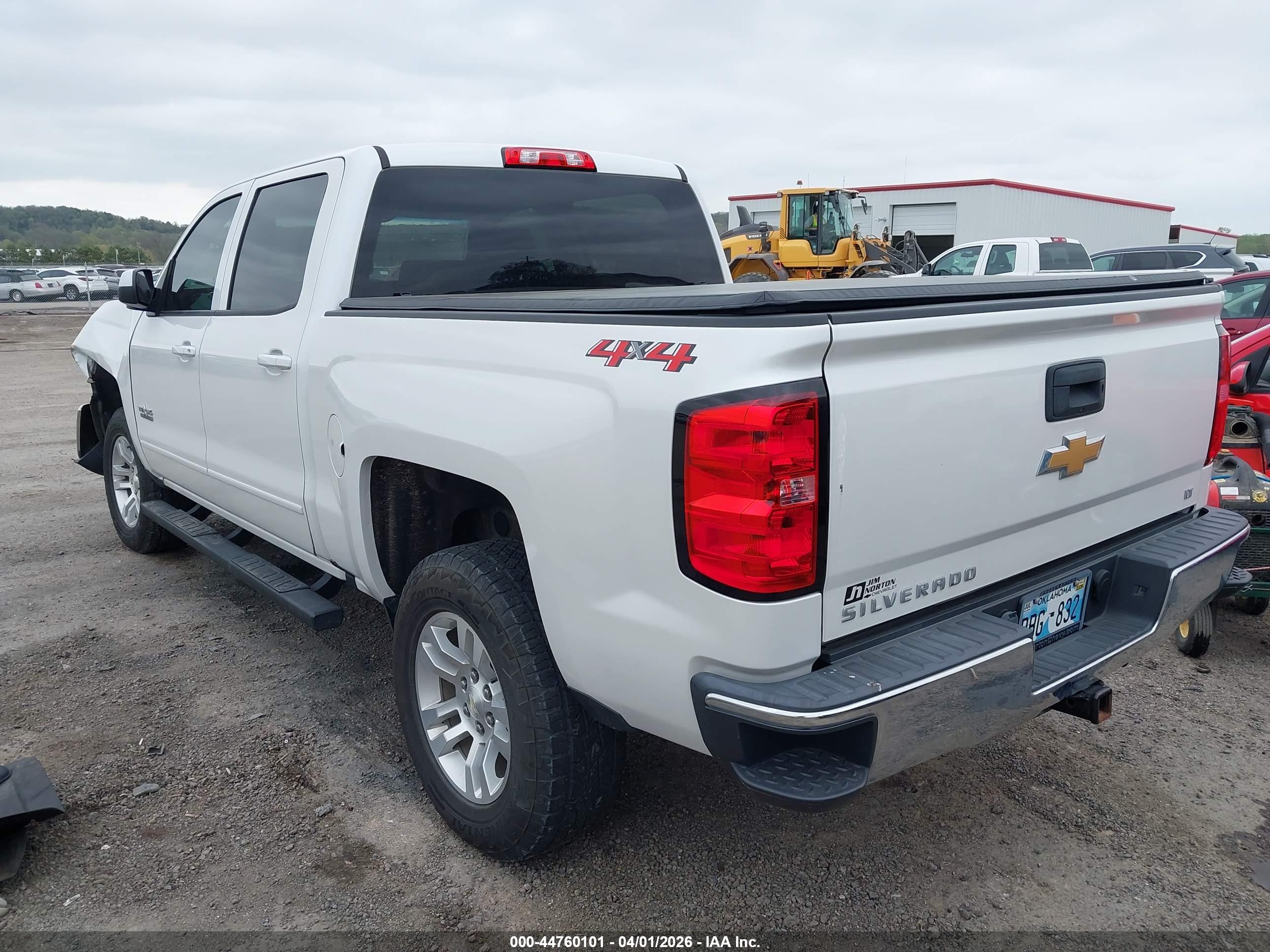 CHEVROLET SILVERADO image 3