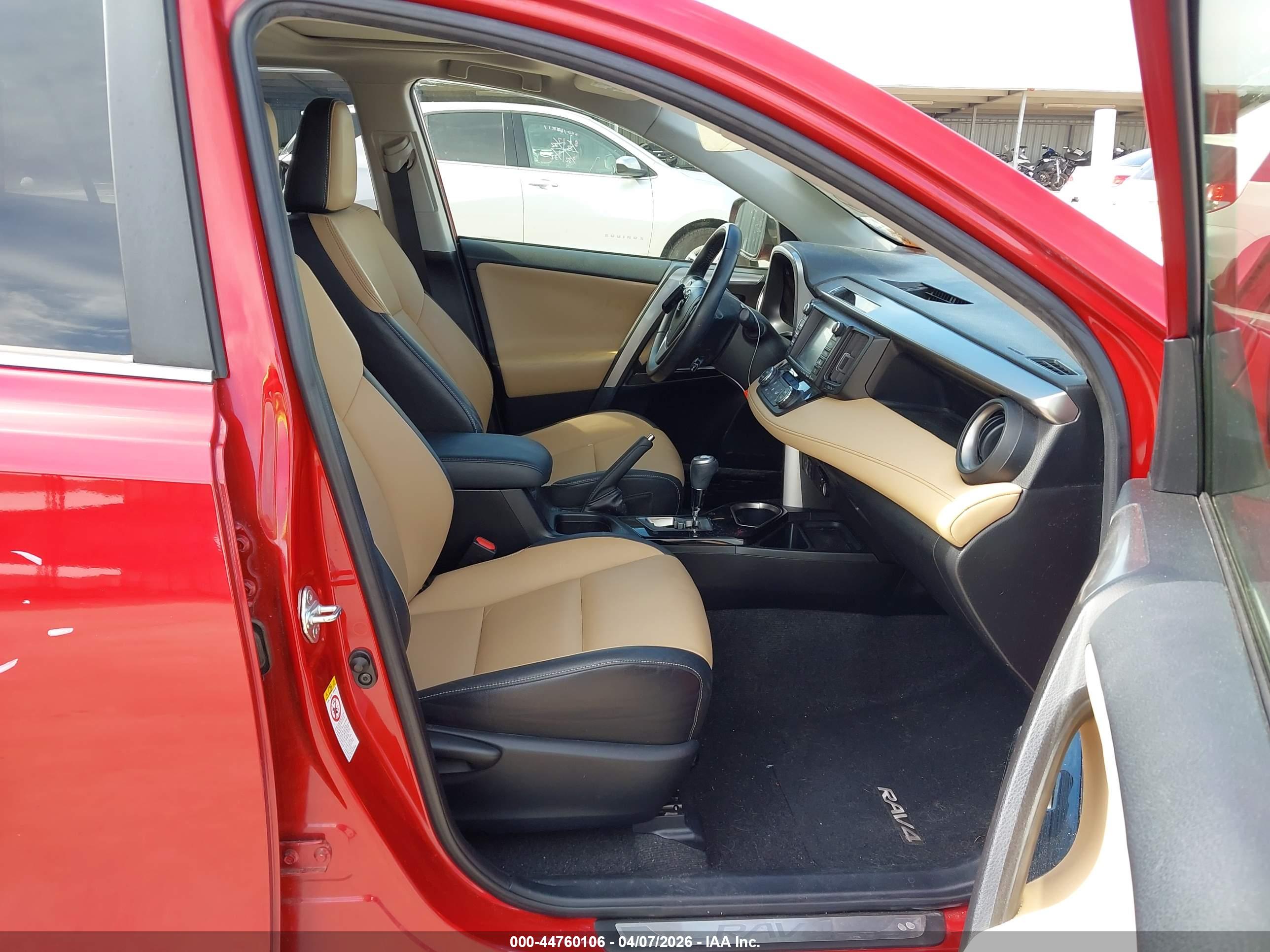 TOYOTA RAV4 image 5