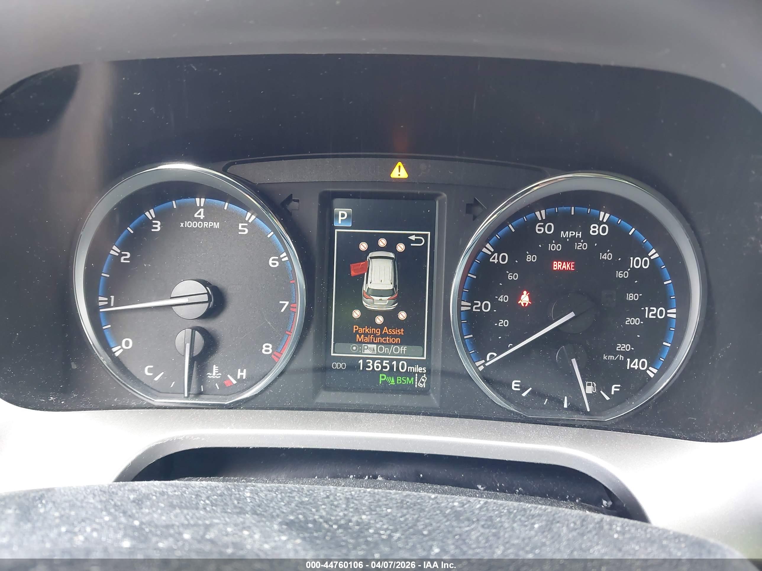 TOYOTA RAV4 image 7