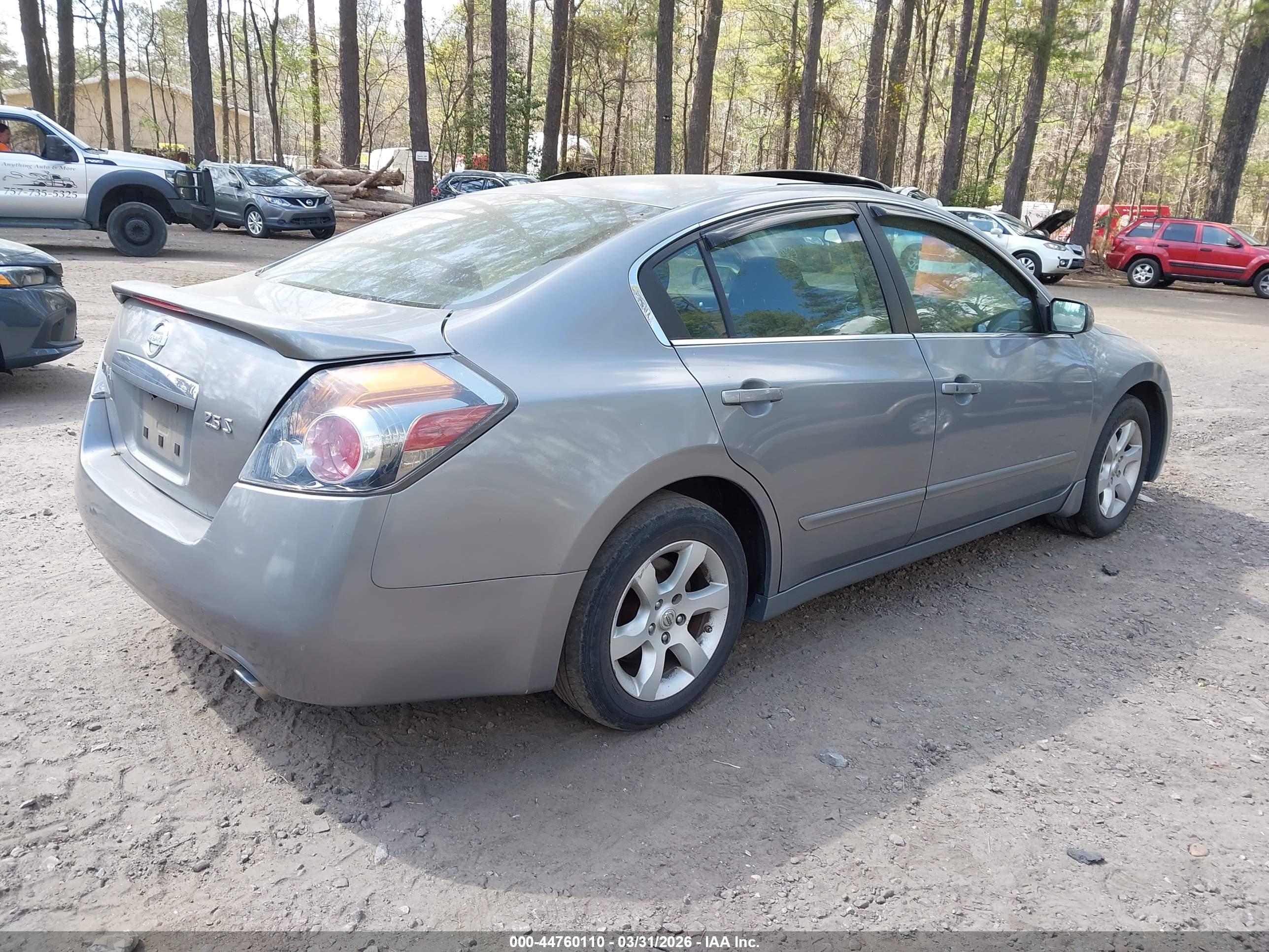 NISSAN ALTIMA image 4