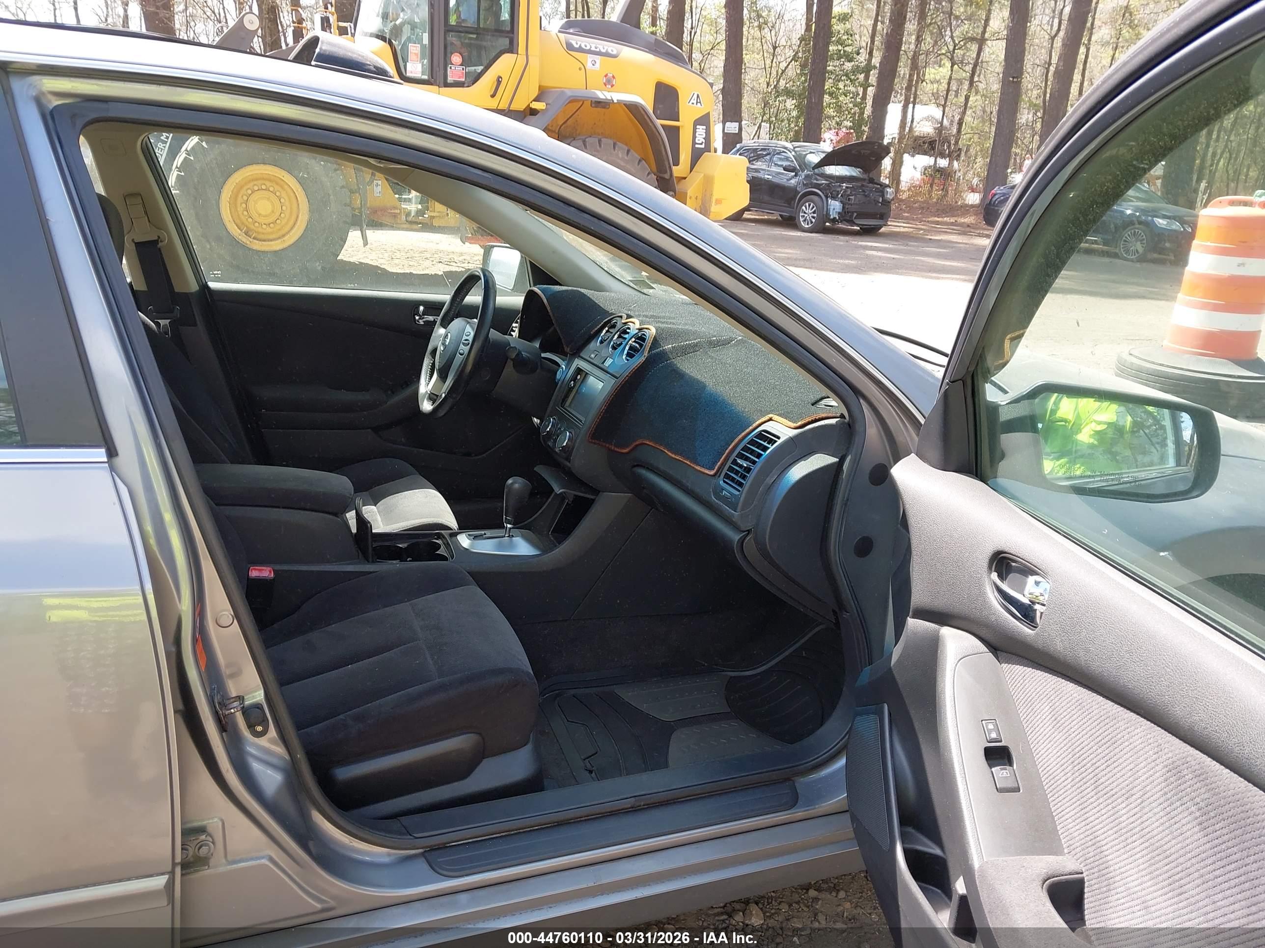 NISSAN ALTIMA image 5