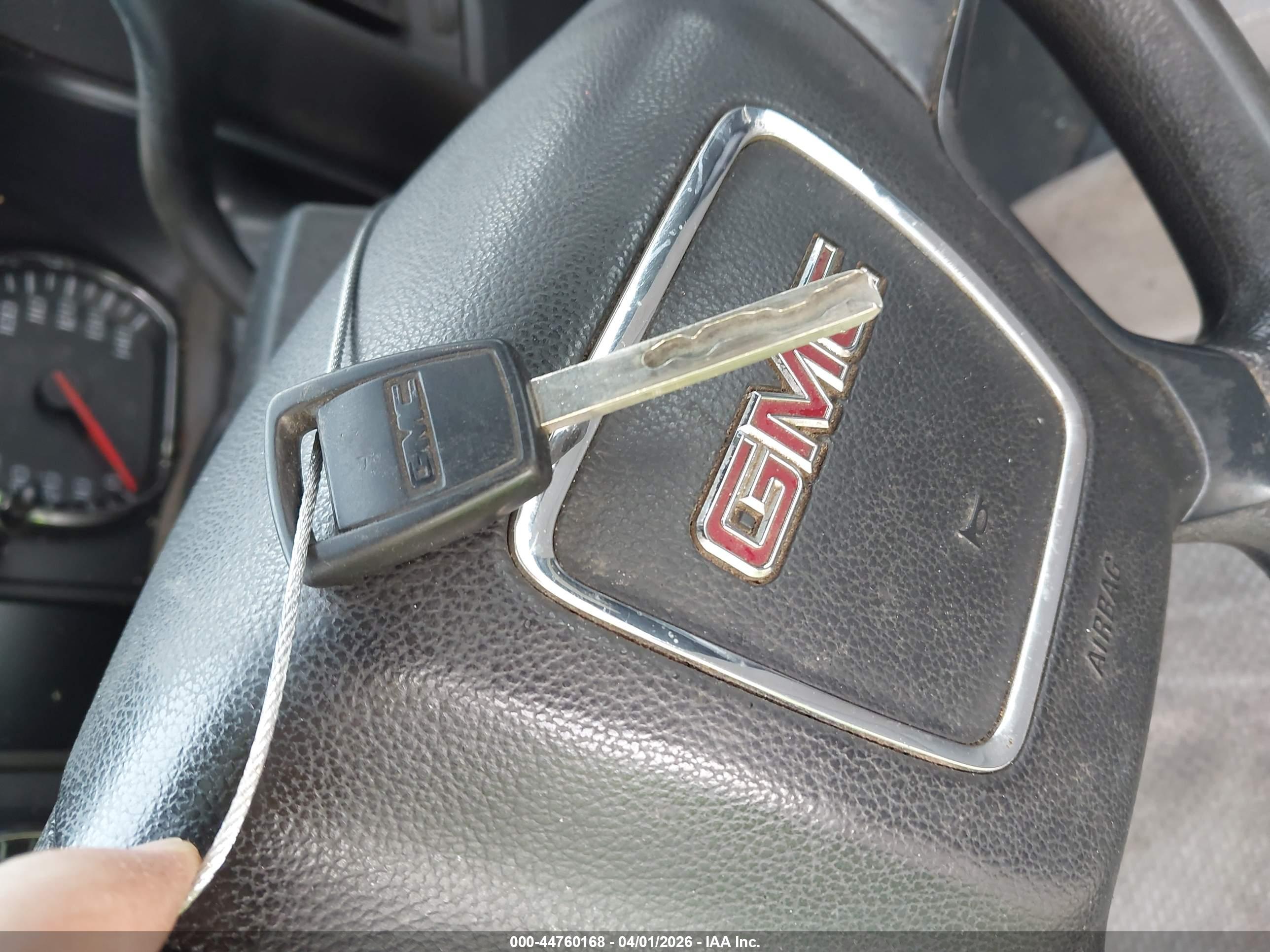 GMC SIERRA image 11