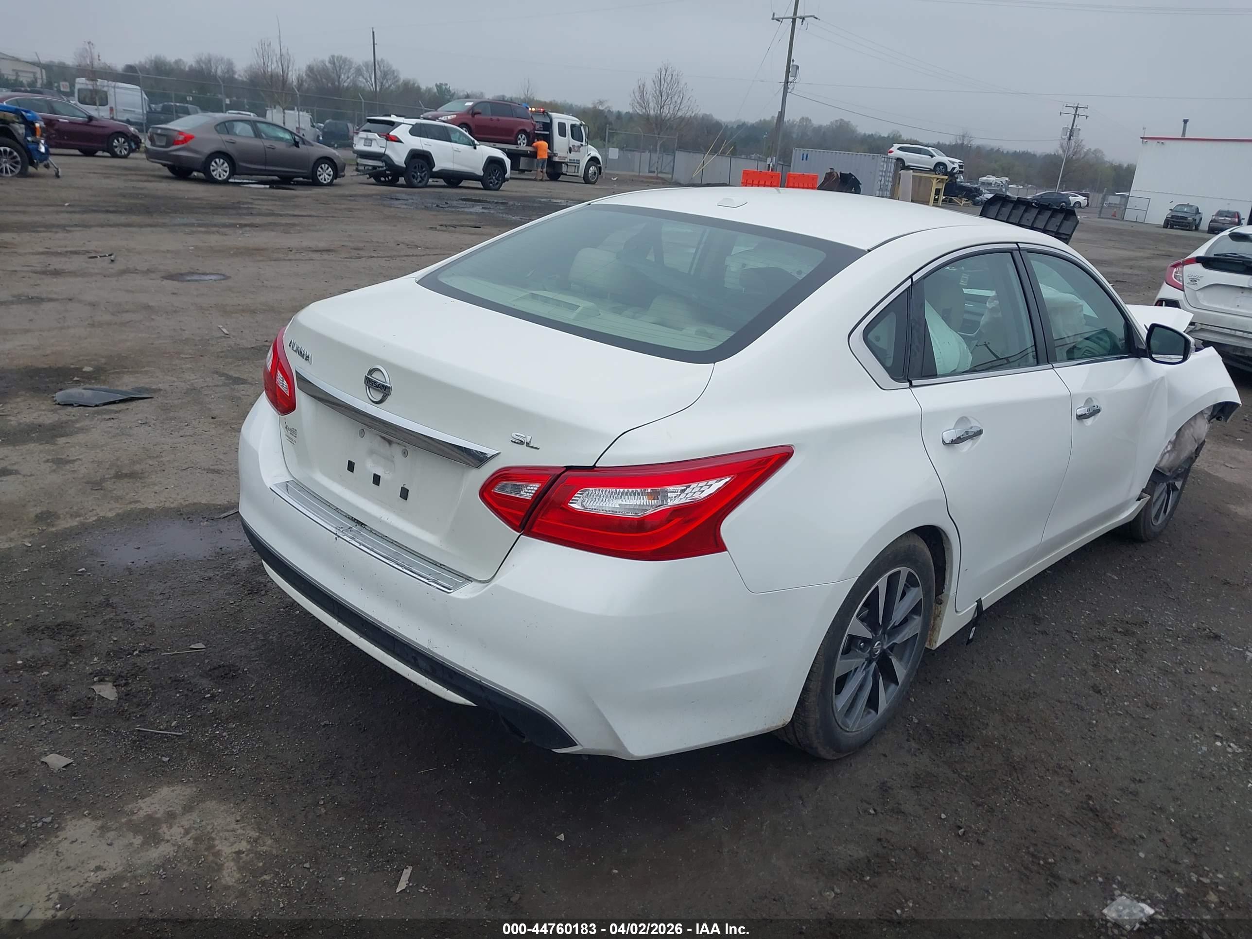 NISSAN ALTIMA image 4