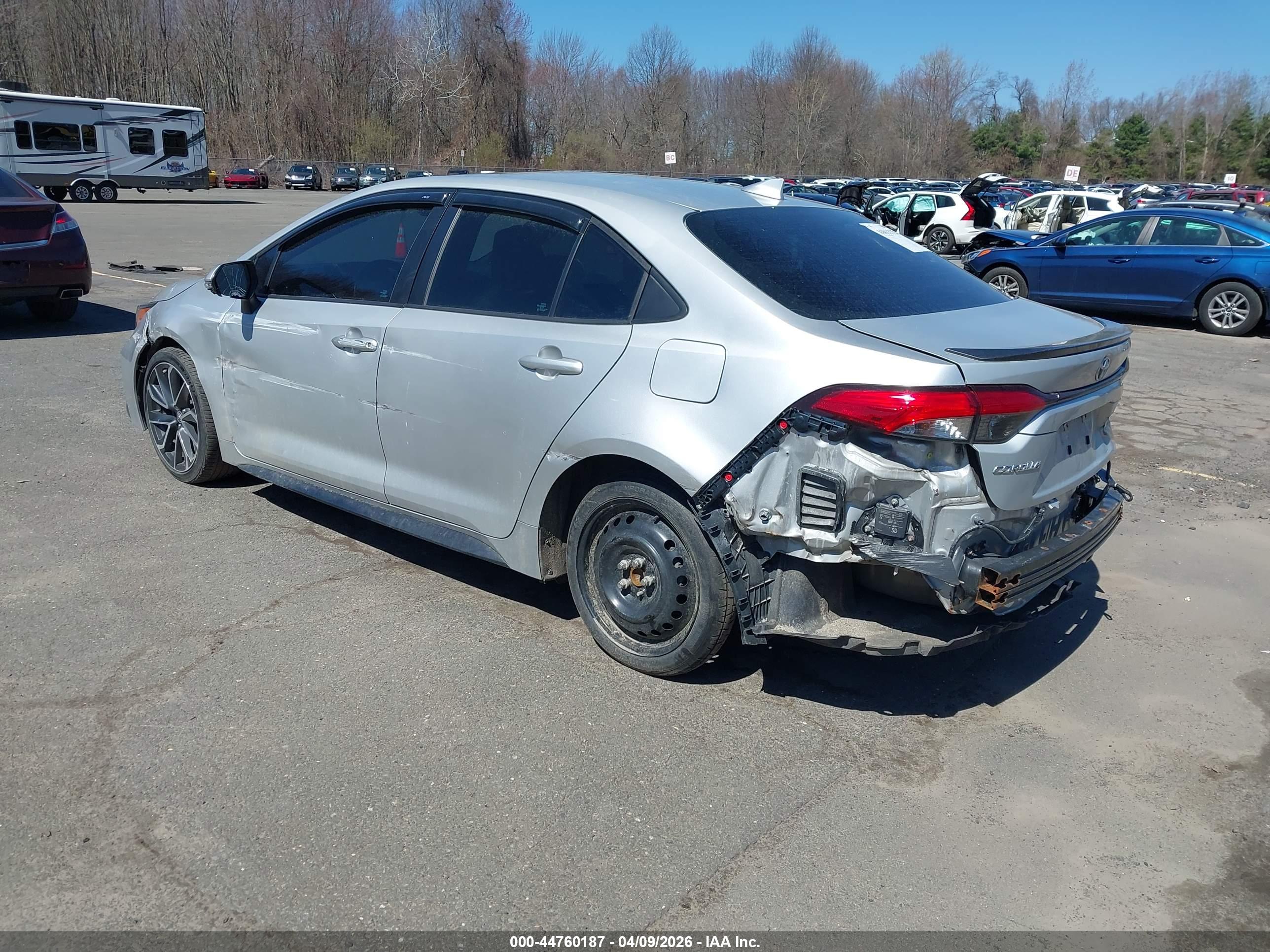 TOYOTA COROLLA image 3