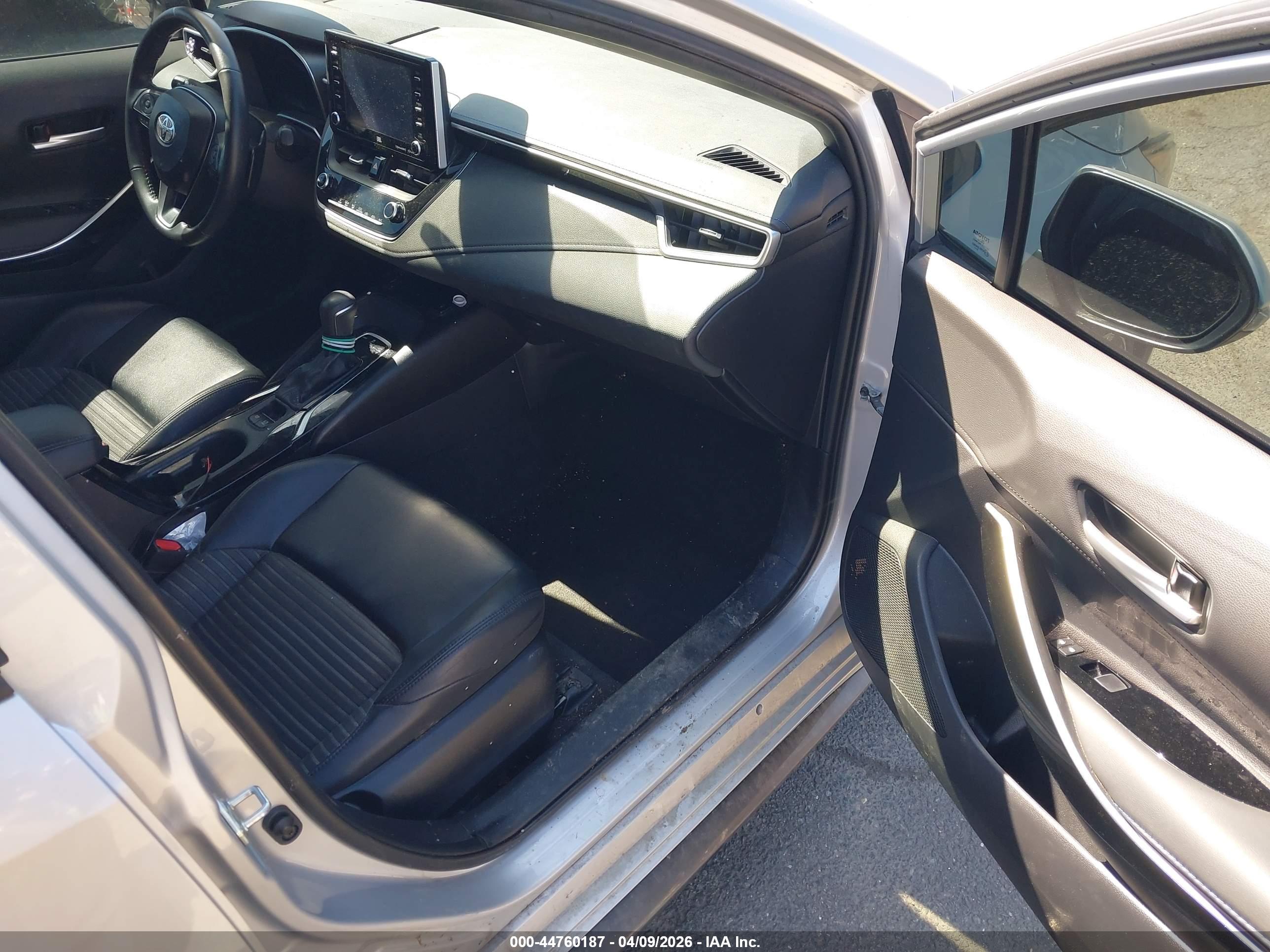 TOYOTA COROLLA image 5