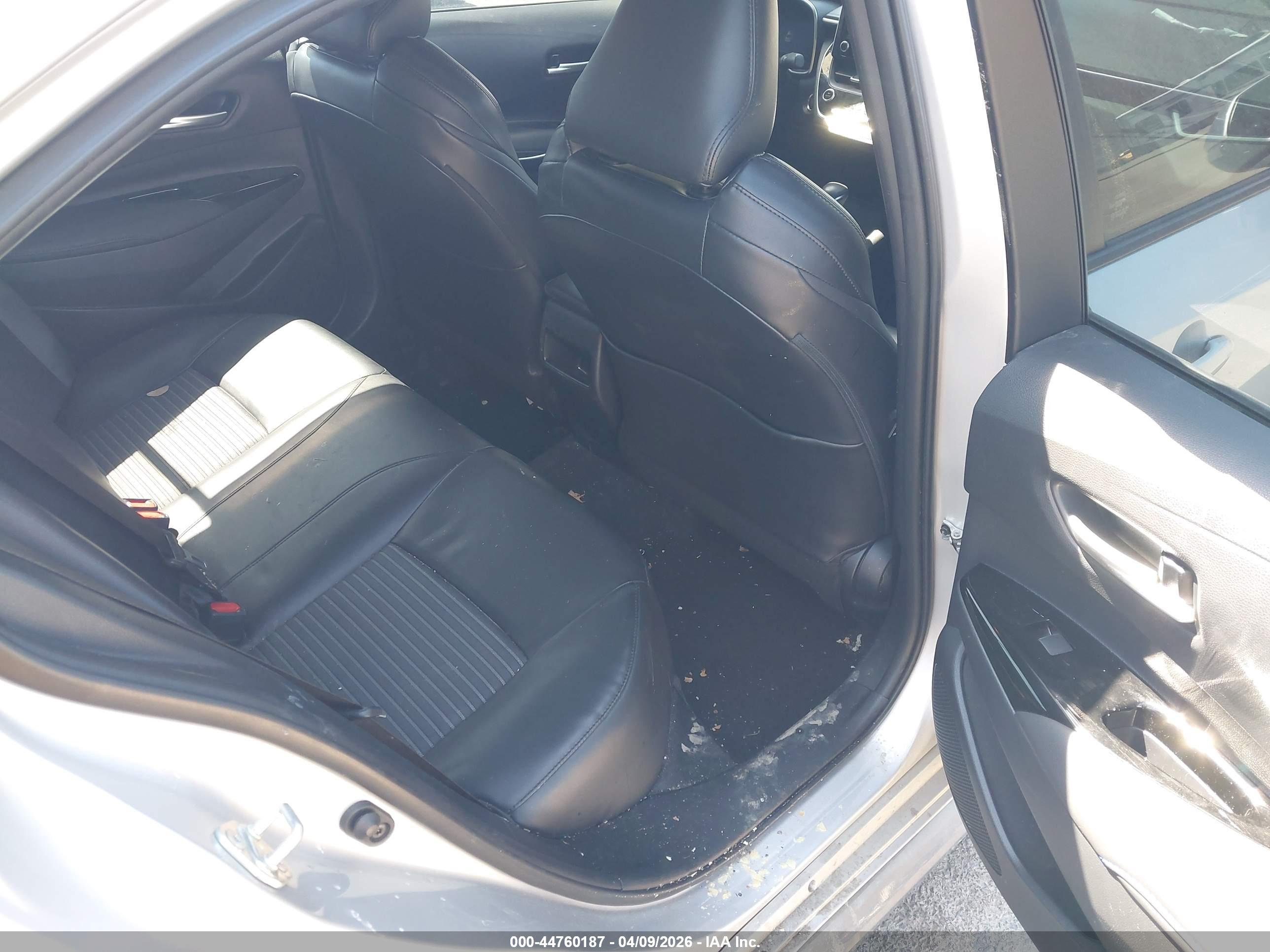 TOYOTA COROLLA image 8