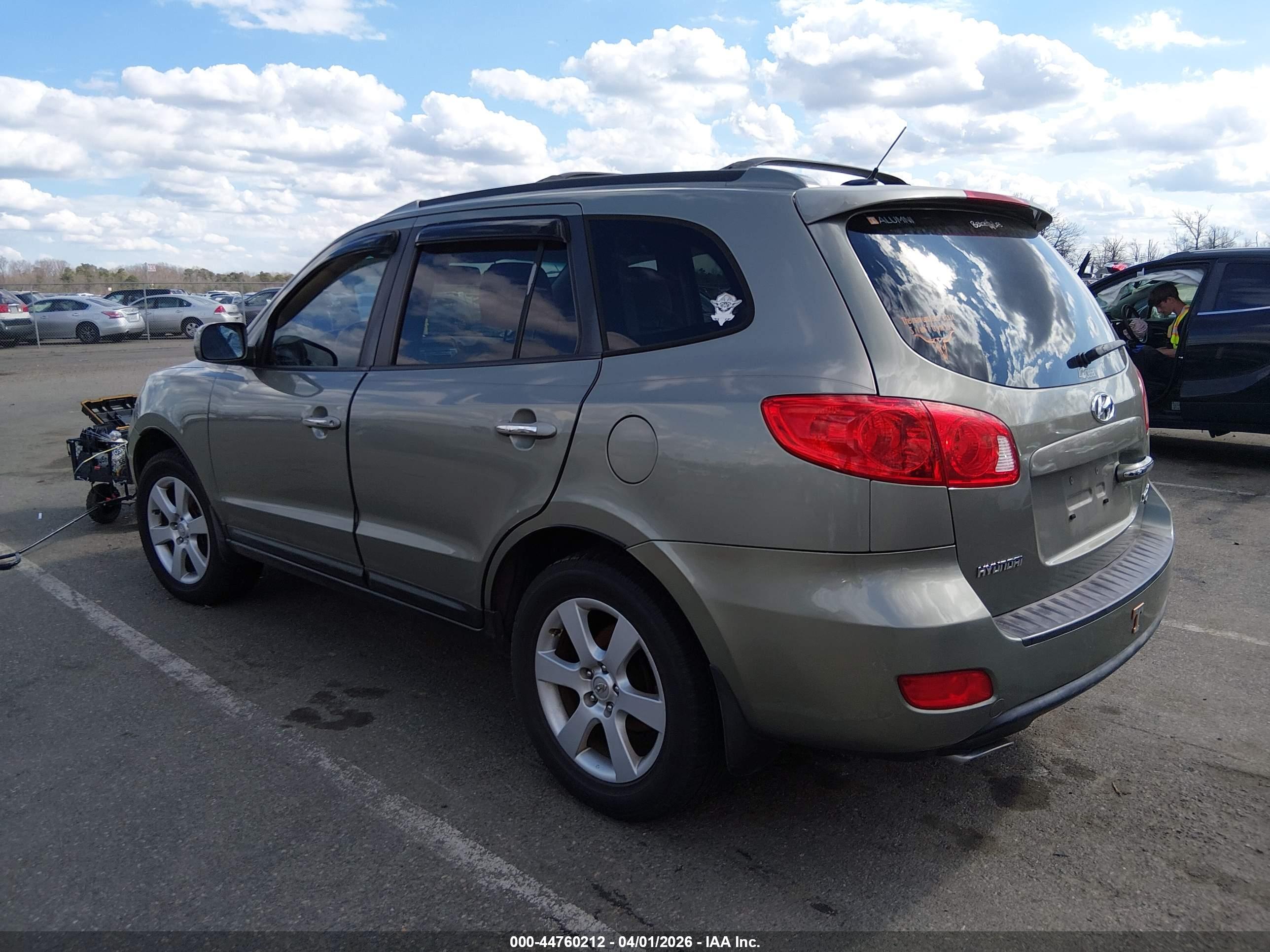 HYUNDAI SANTA image 3