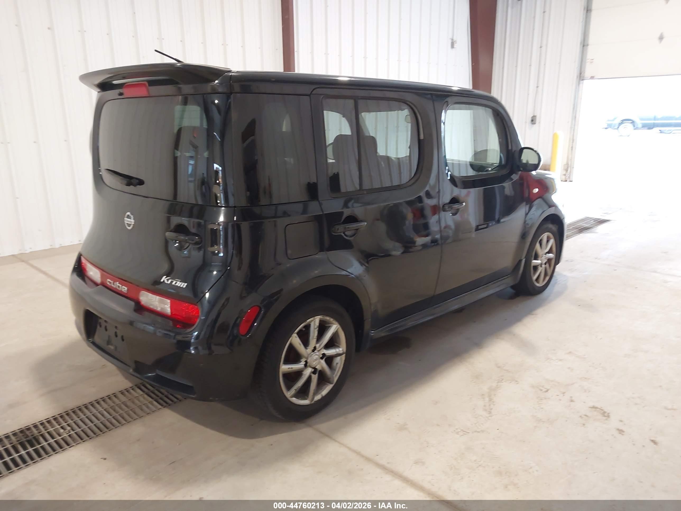 NISSAN CUBE image 4
