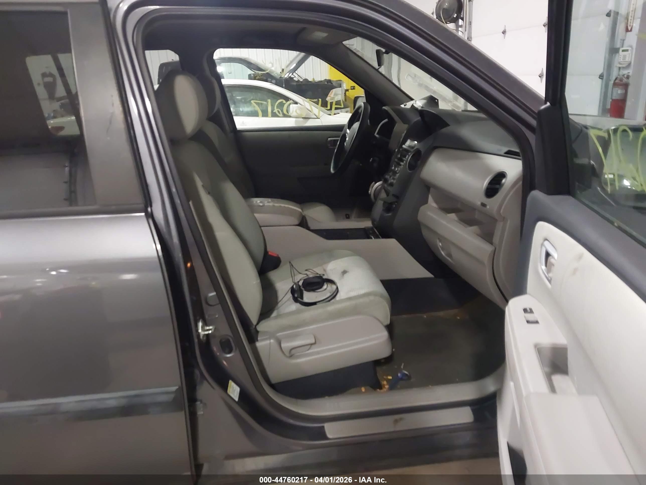 HONDA PILOT image 5