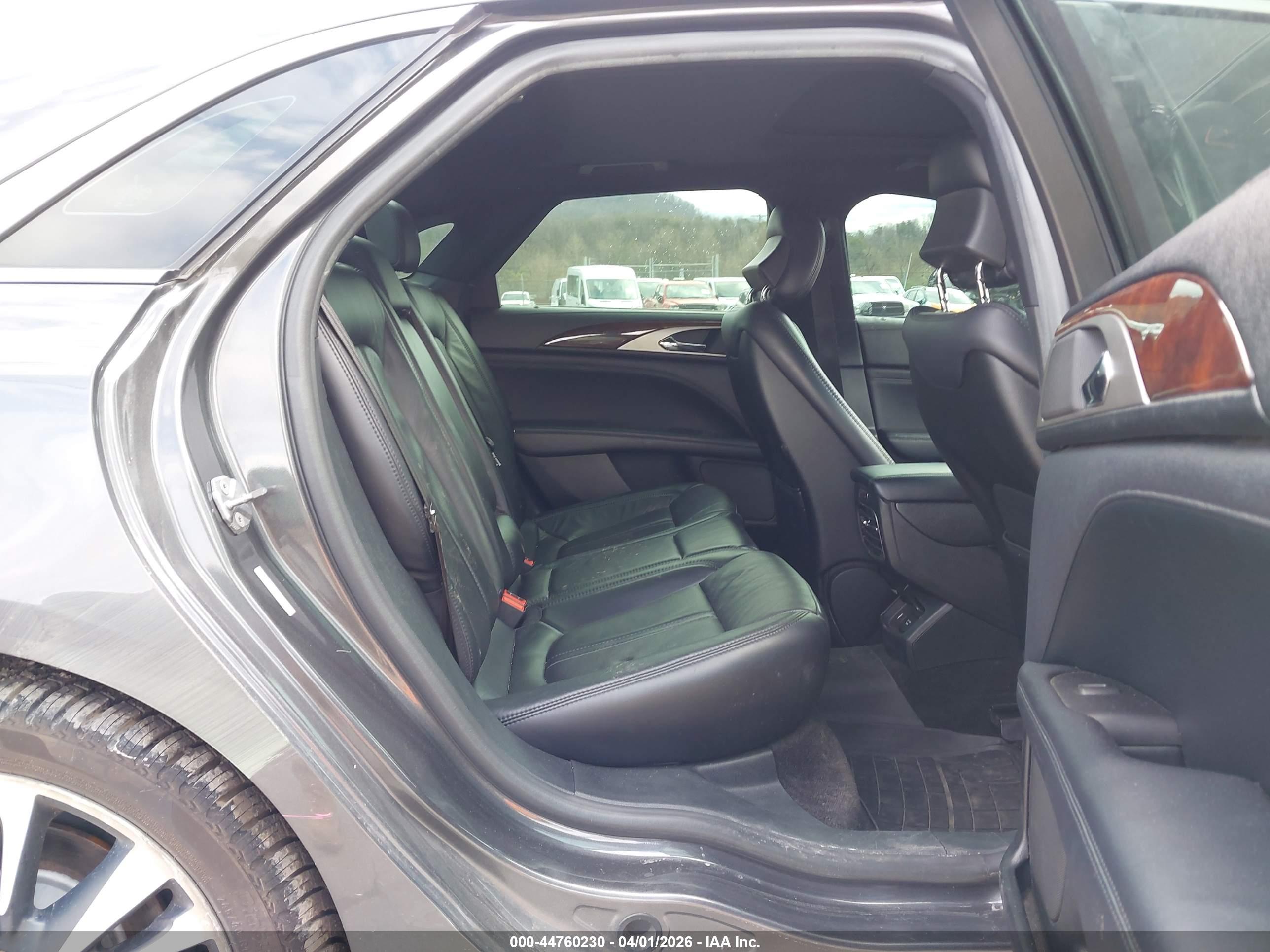 LINCOLN MKZ image 8