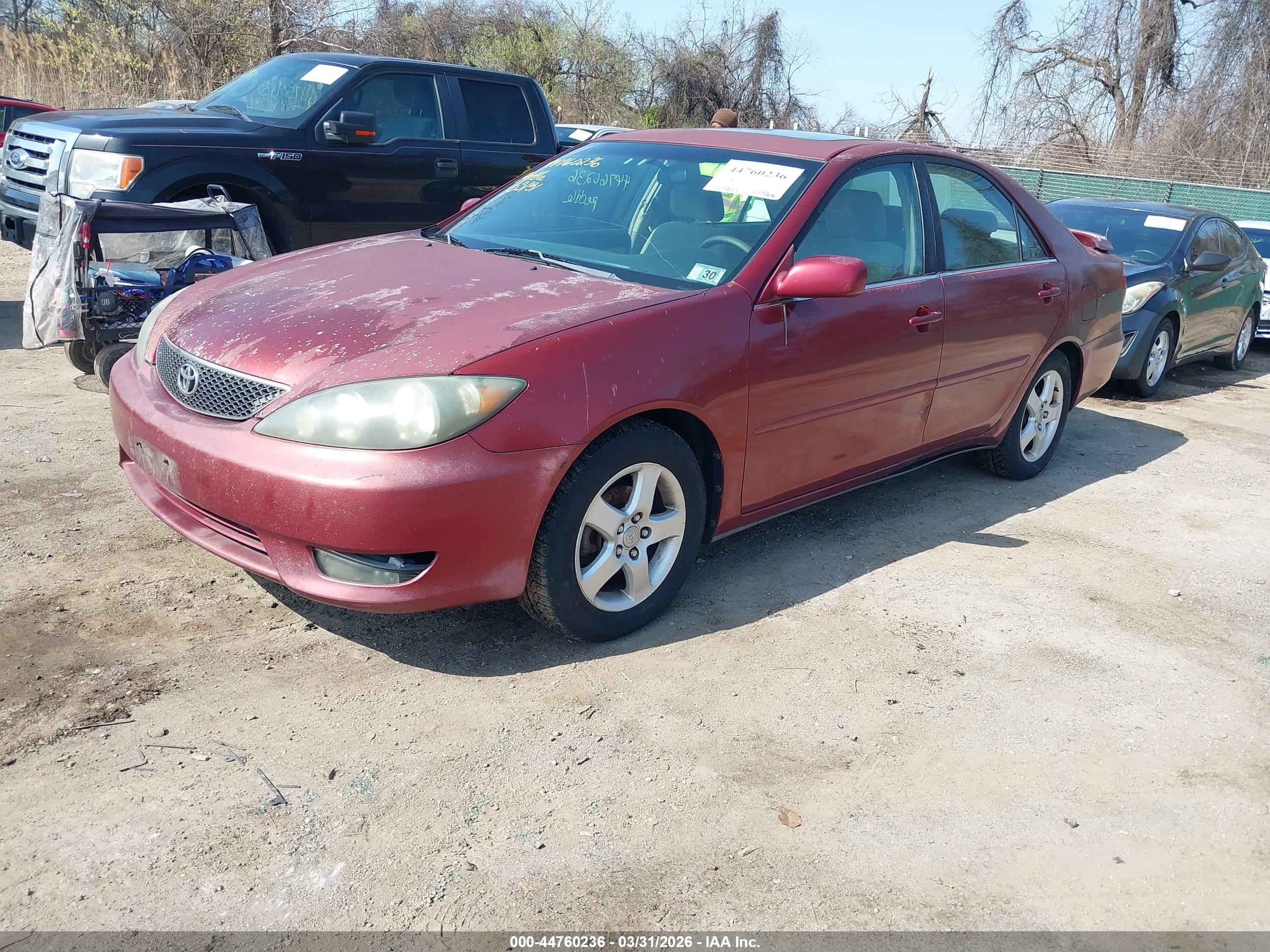 TOYOTA CAMRY image 2