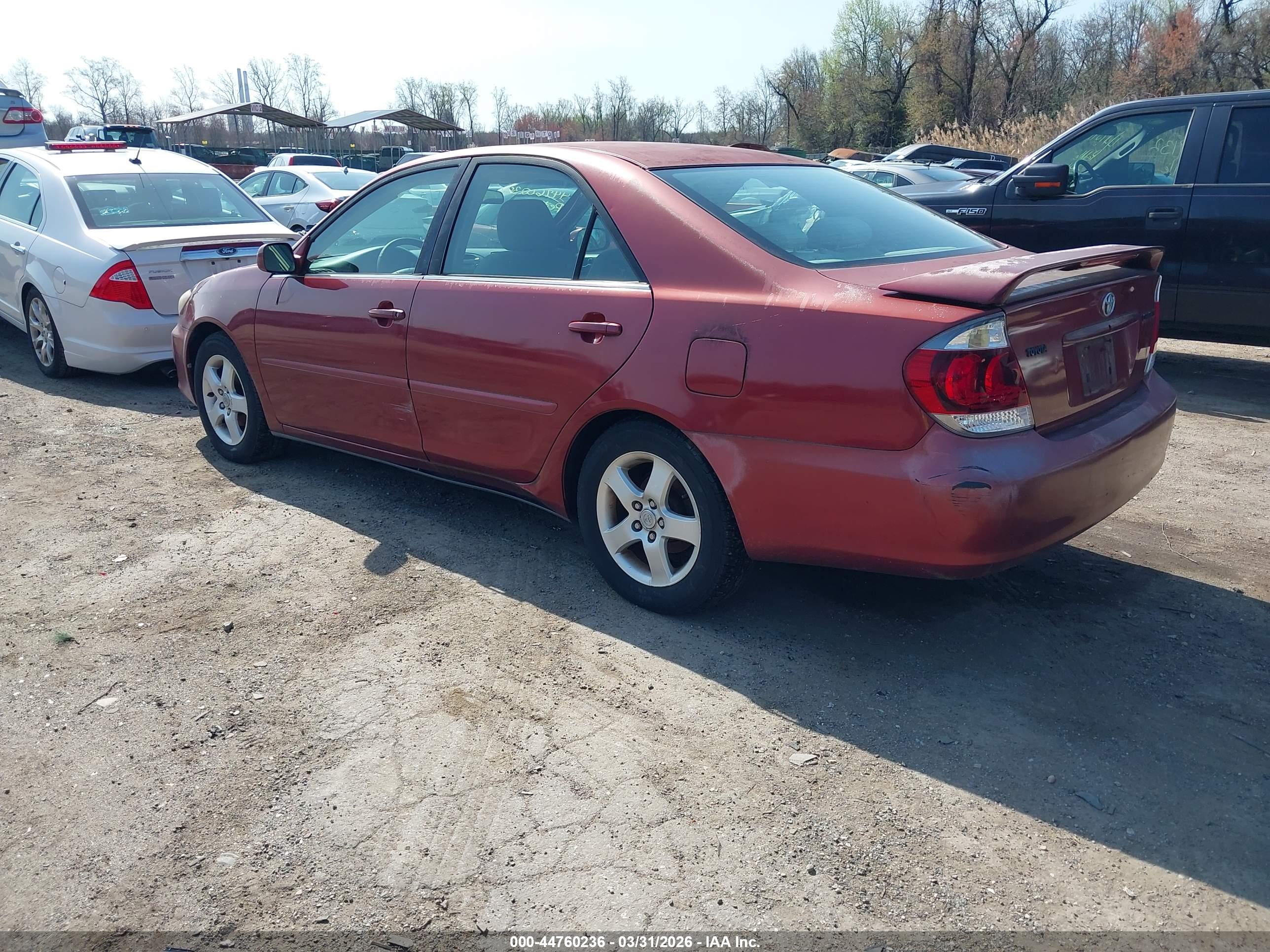 TOYOTA CAMRY image 3