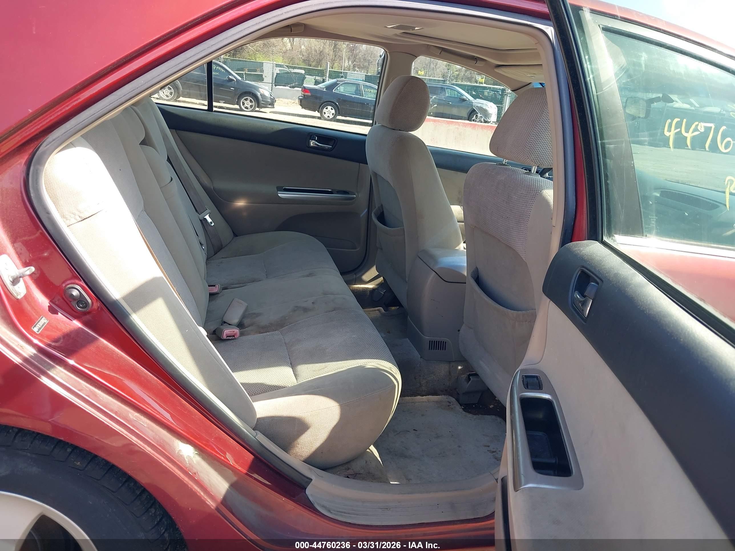 TOYOTA CAMRY image 8