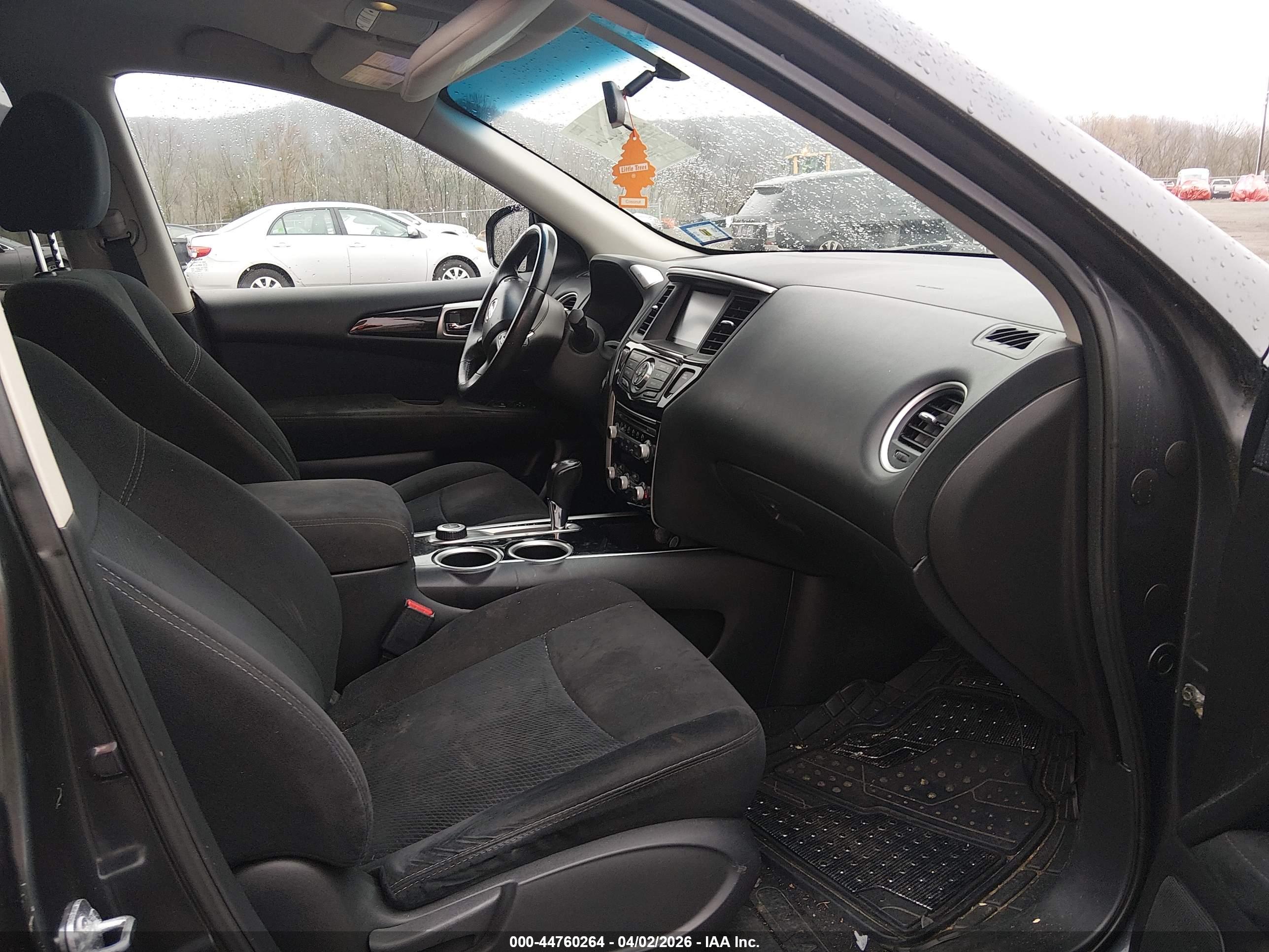 NISSAN PATHFINDER image 5