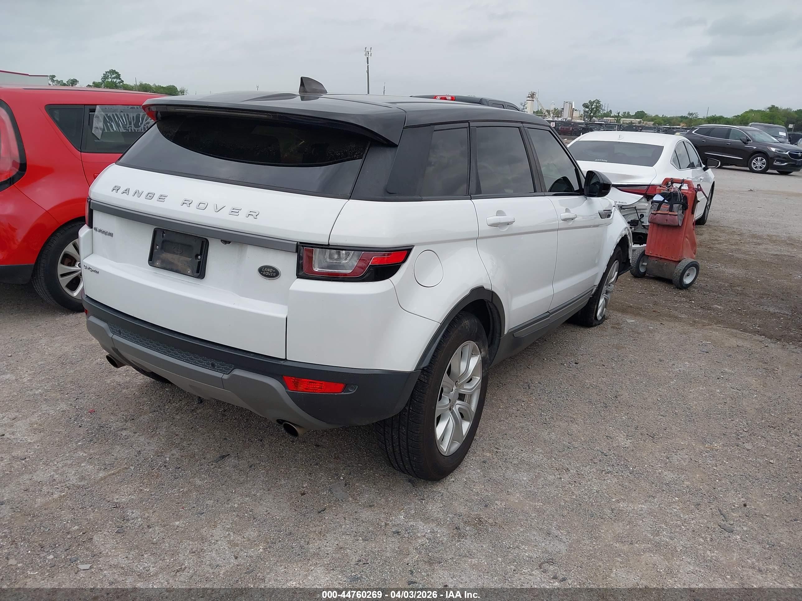 LAND ROVER image 4