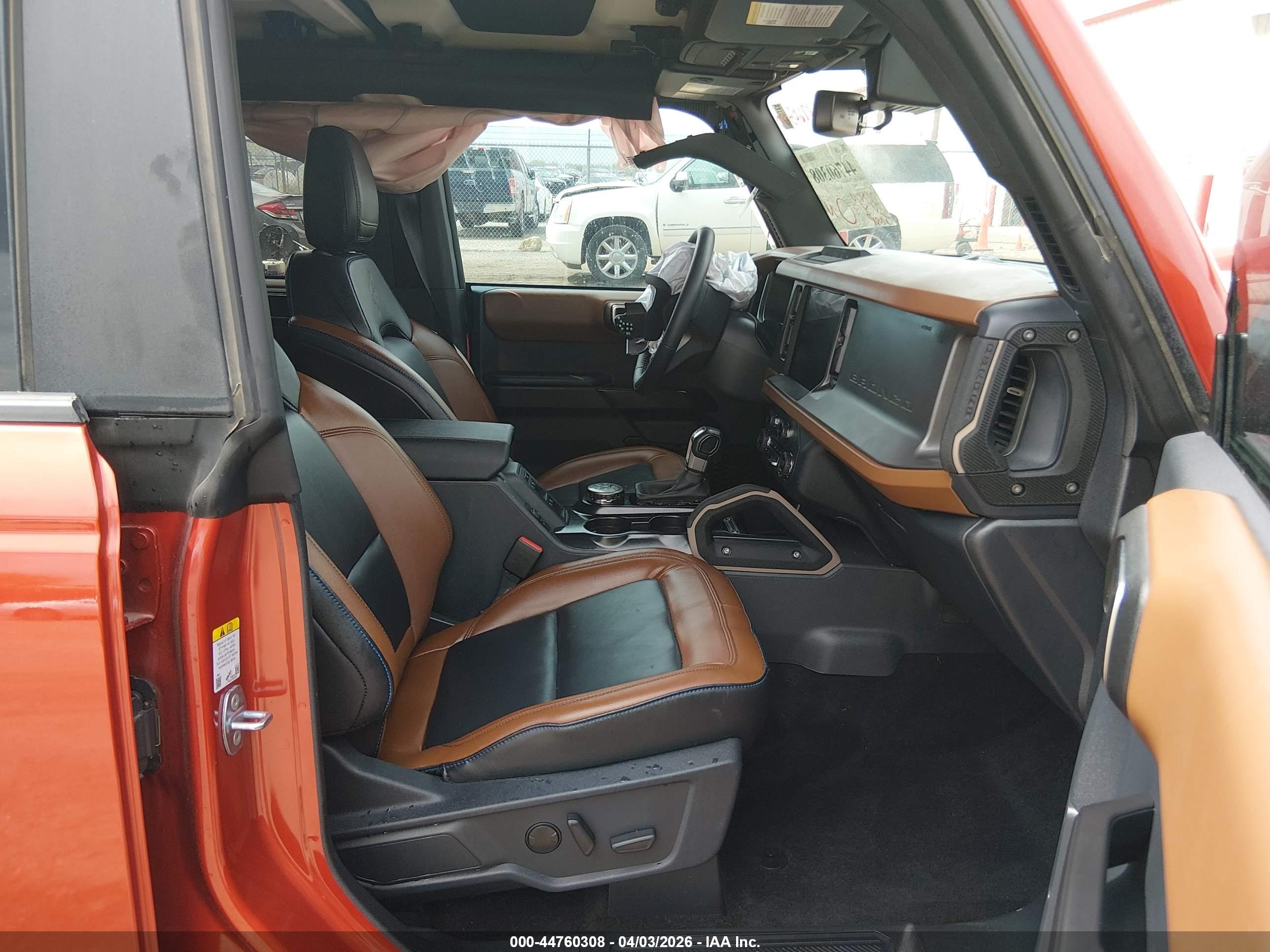 FORD BRONCO image 5