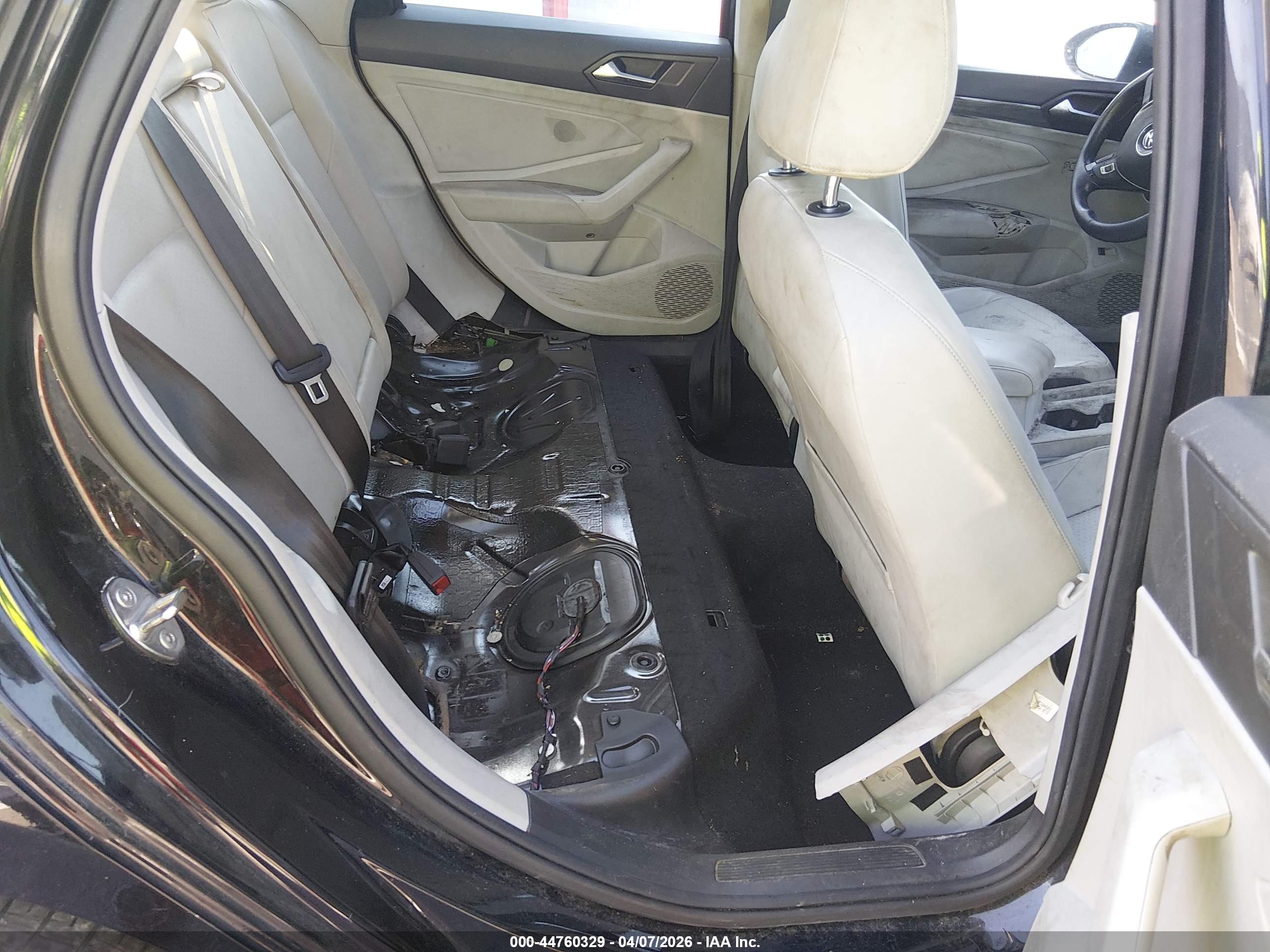 VOLKSWAGEN JETTA image 8