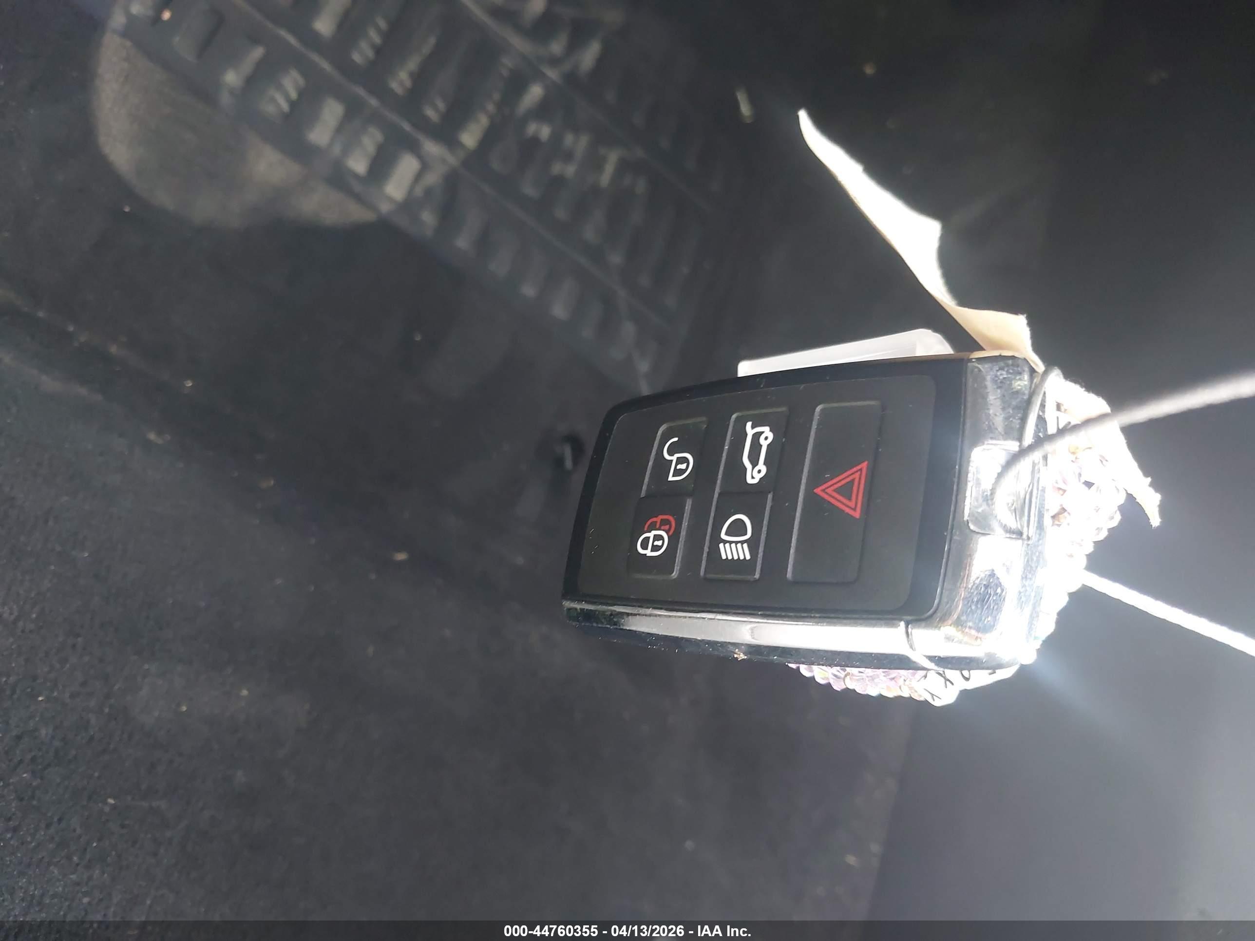 LAND ROVER image 11