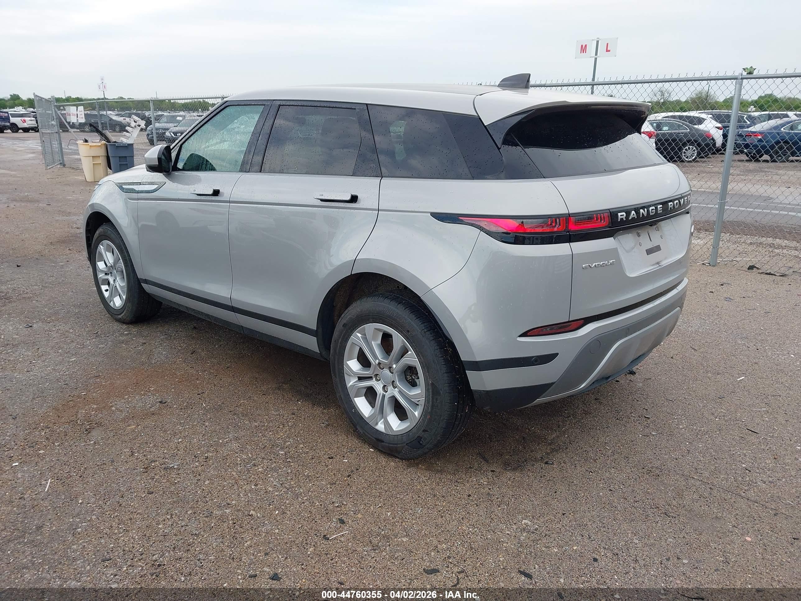 LAND ROVER image 3