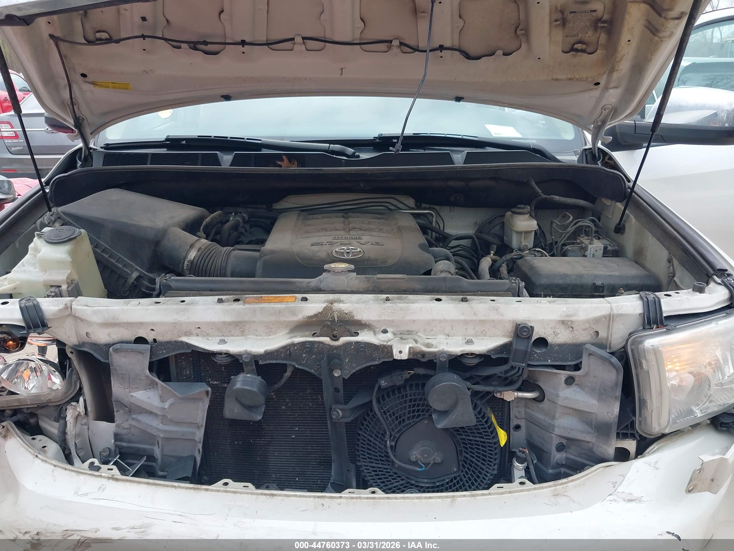 TOYOTA SEQUOIA image 10