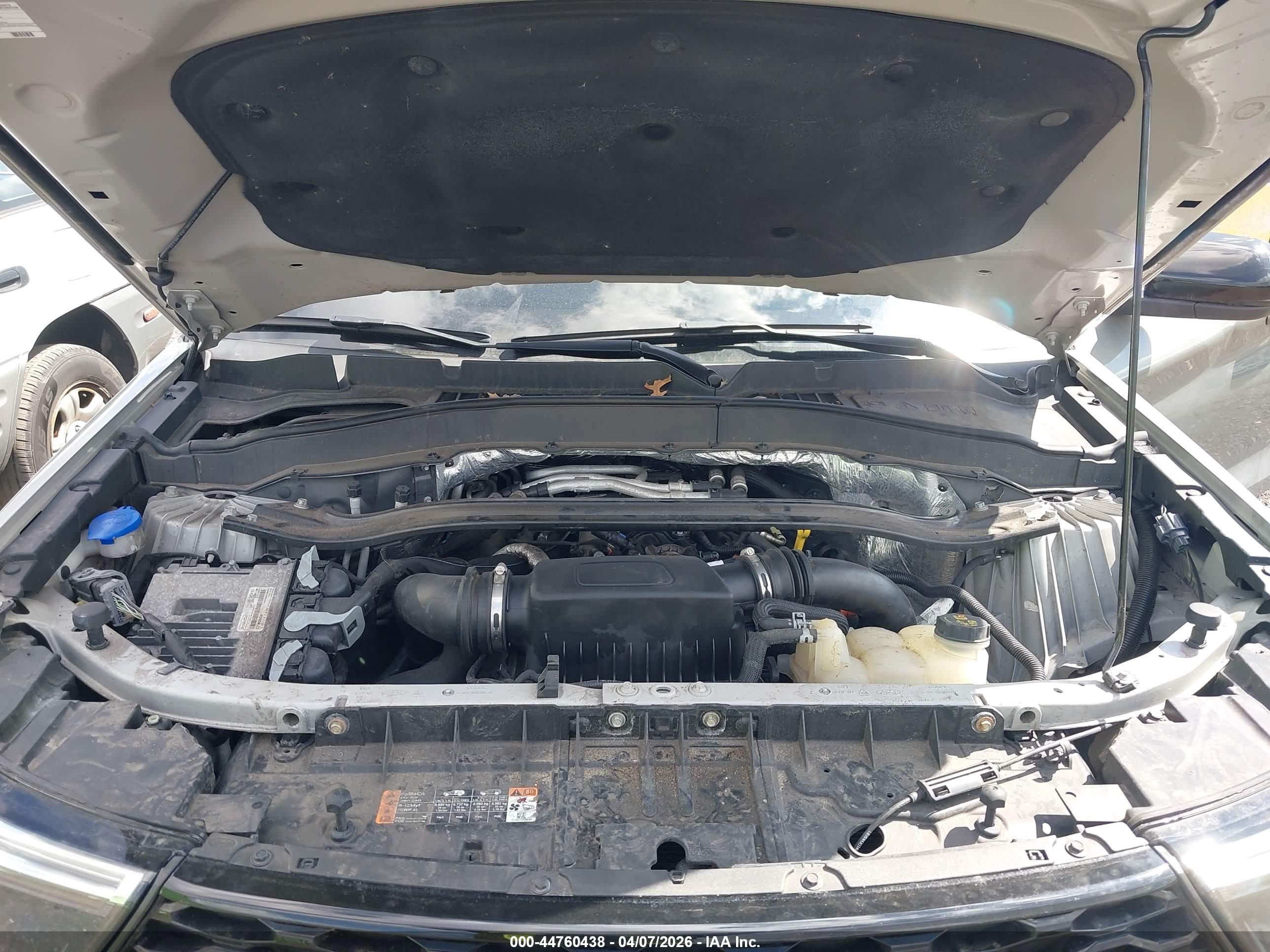 FORD EXPLORER image 10