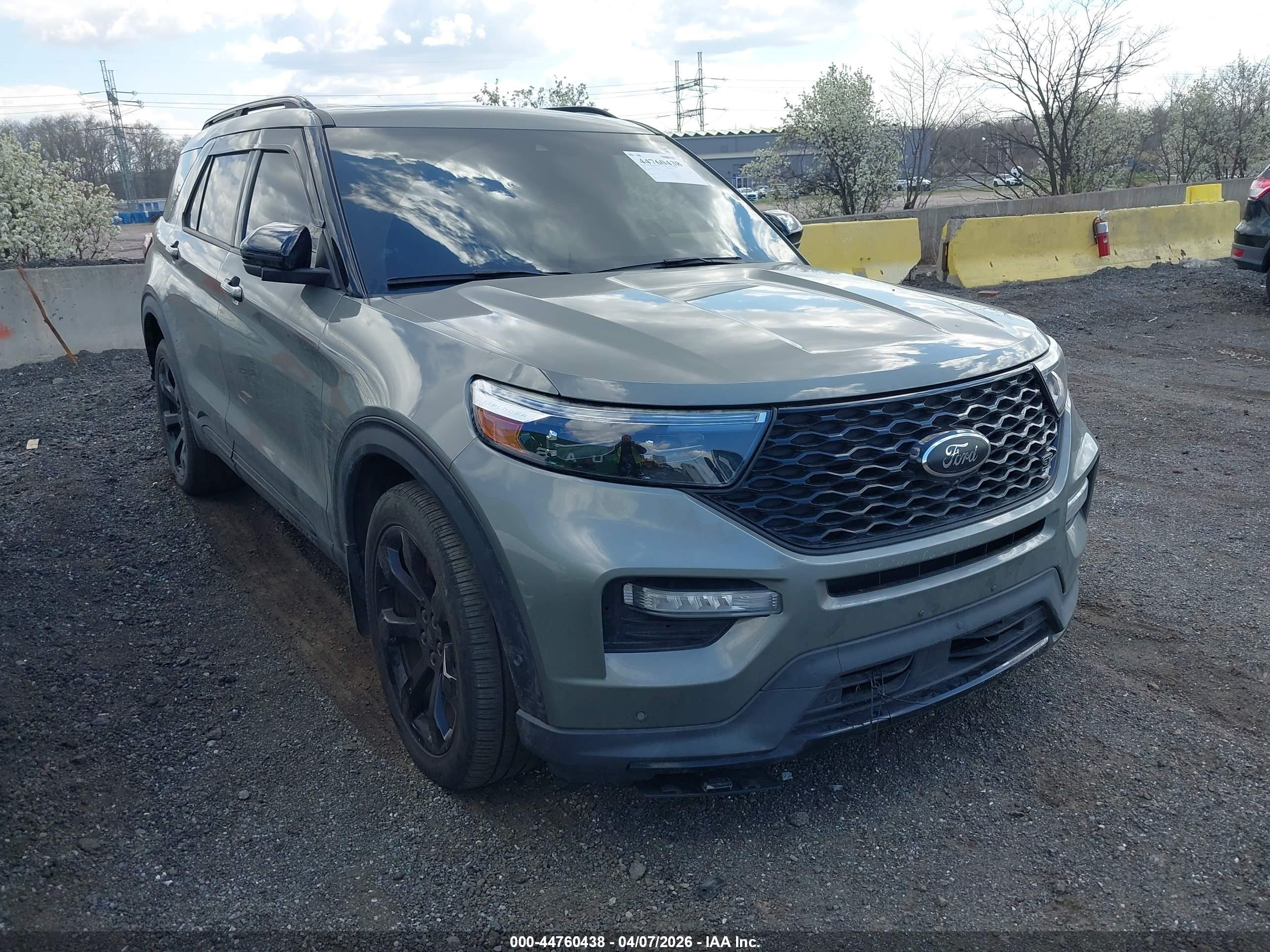 FORD EXPLORER image 6