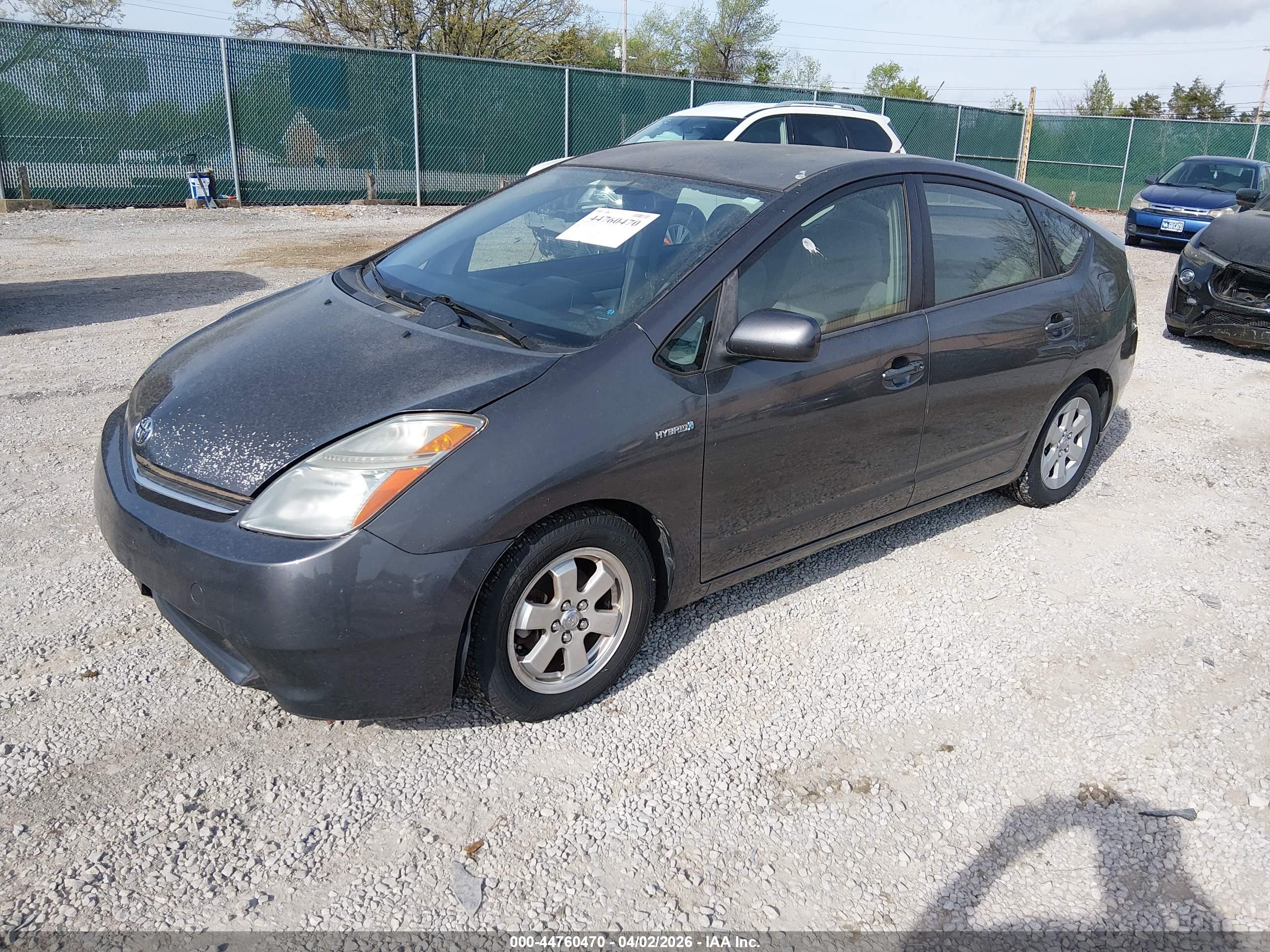 TOYOTA PRIUS image 2