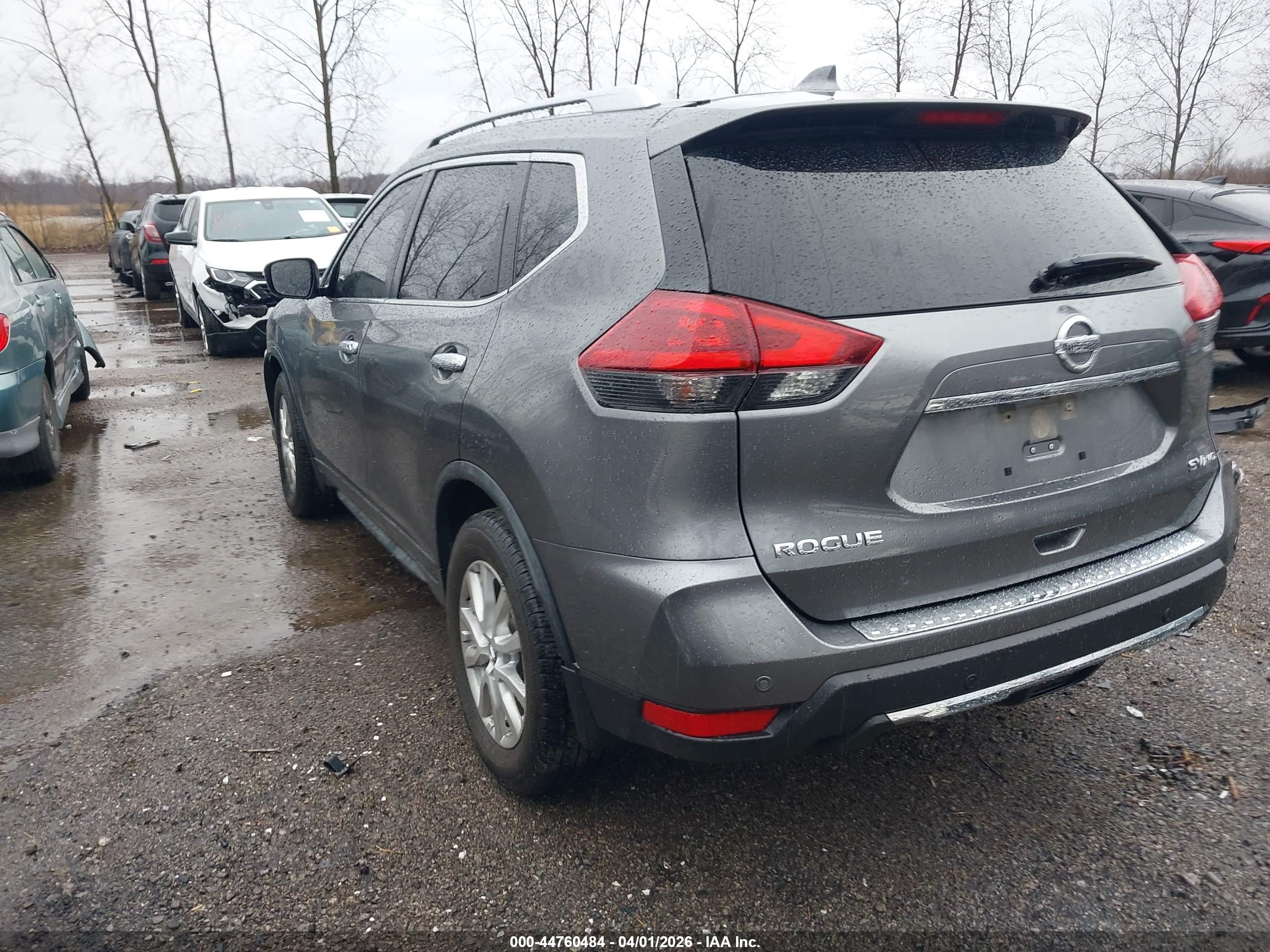 NISSAN ROGUE image 3