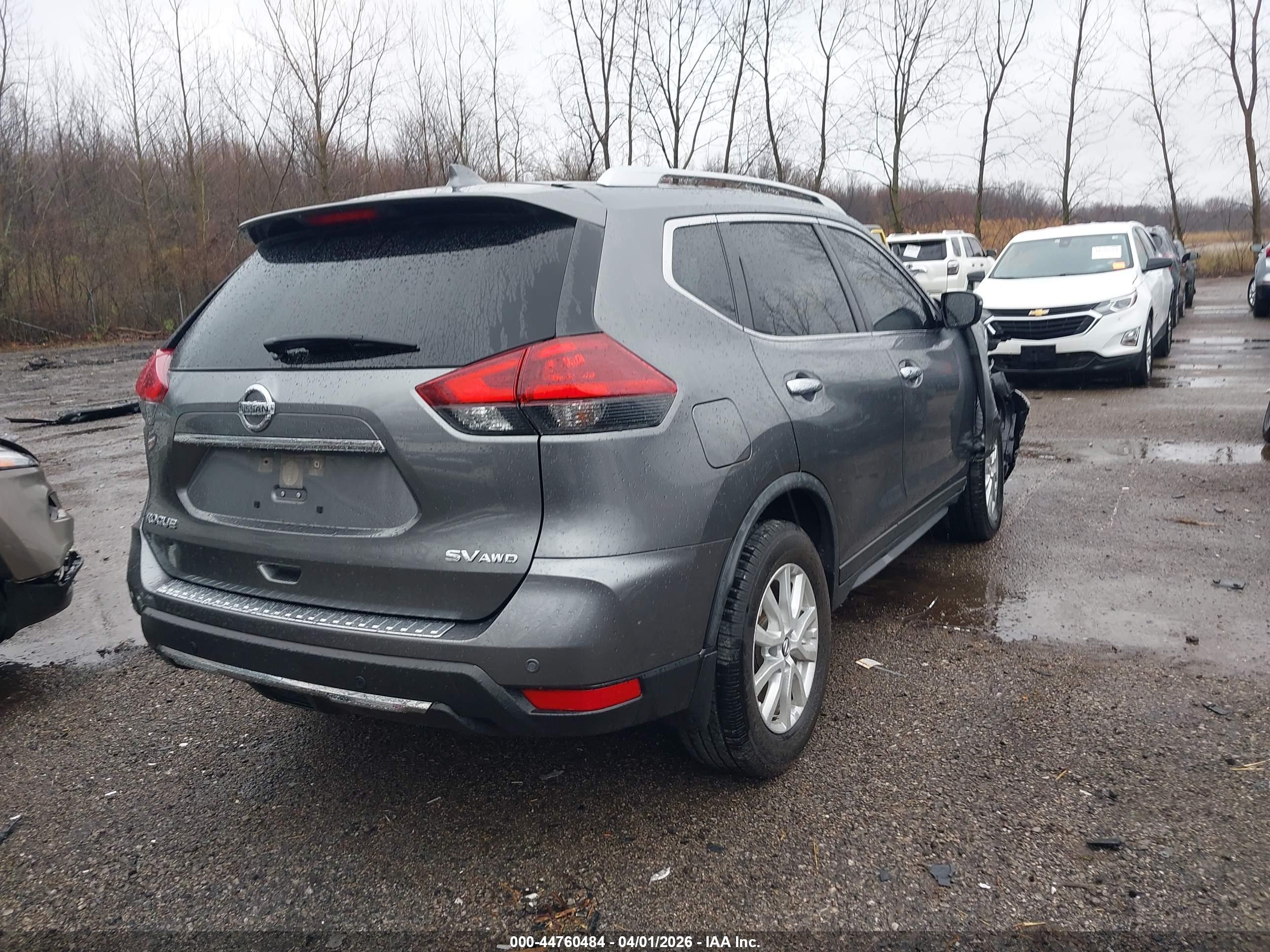 NISSAN ROGUE image 4