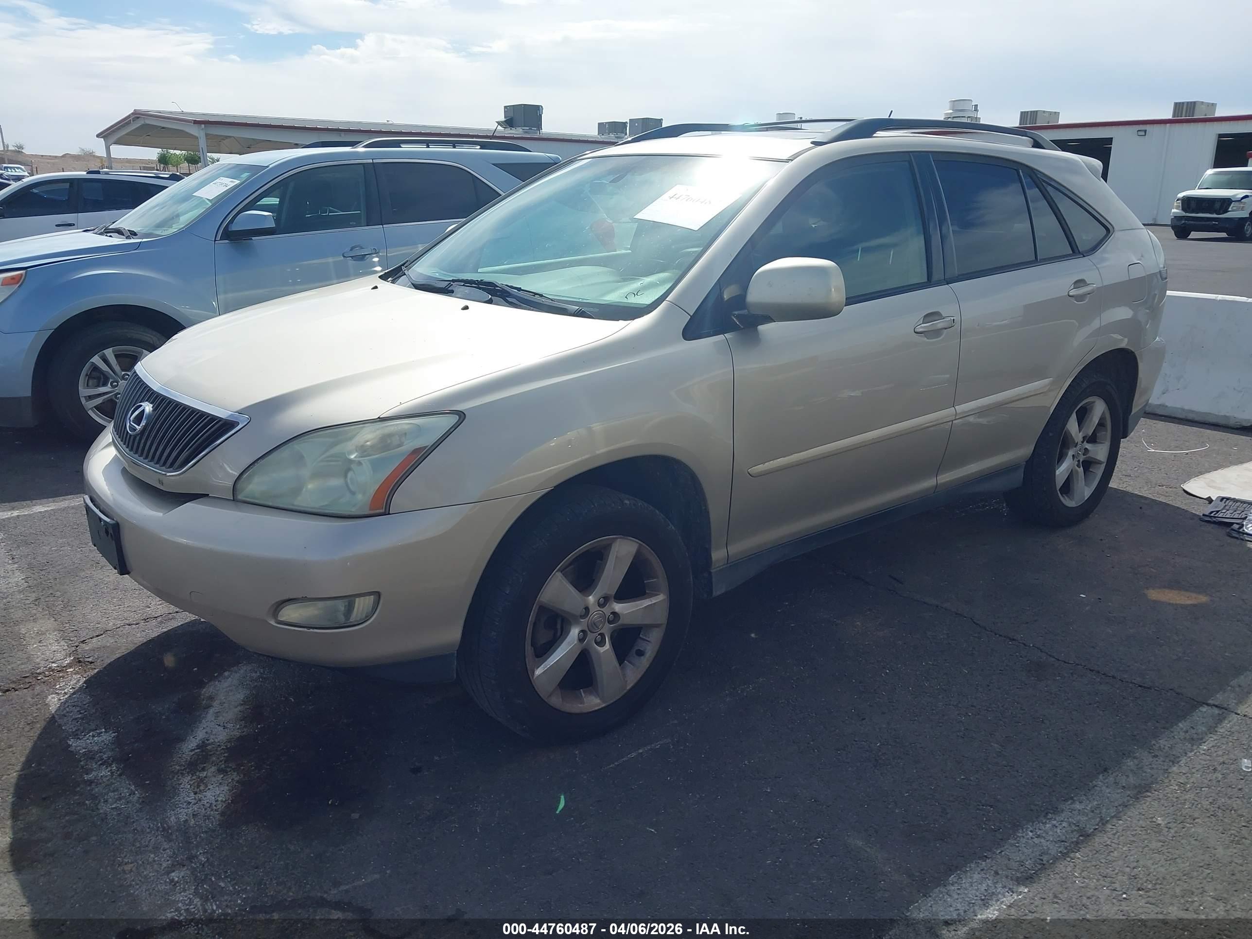 LEXUS RX image 2