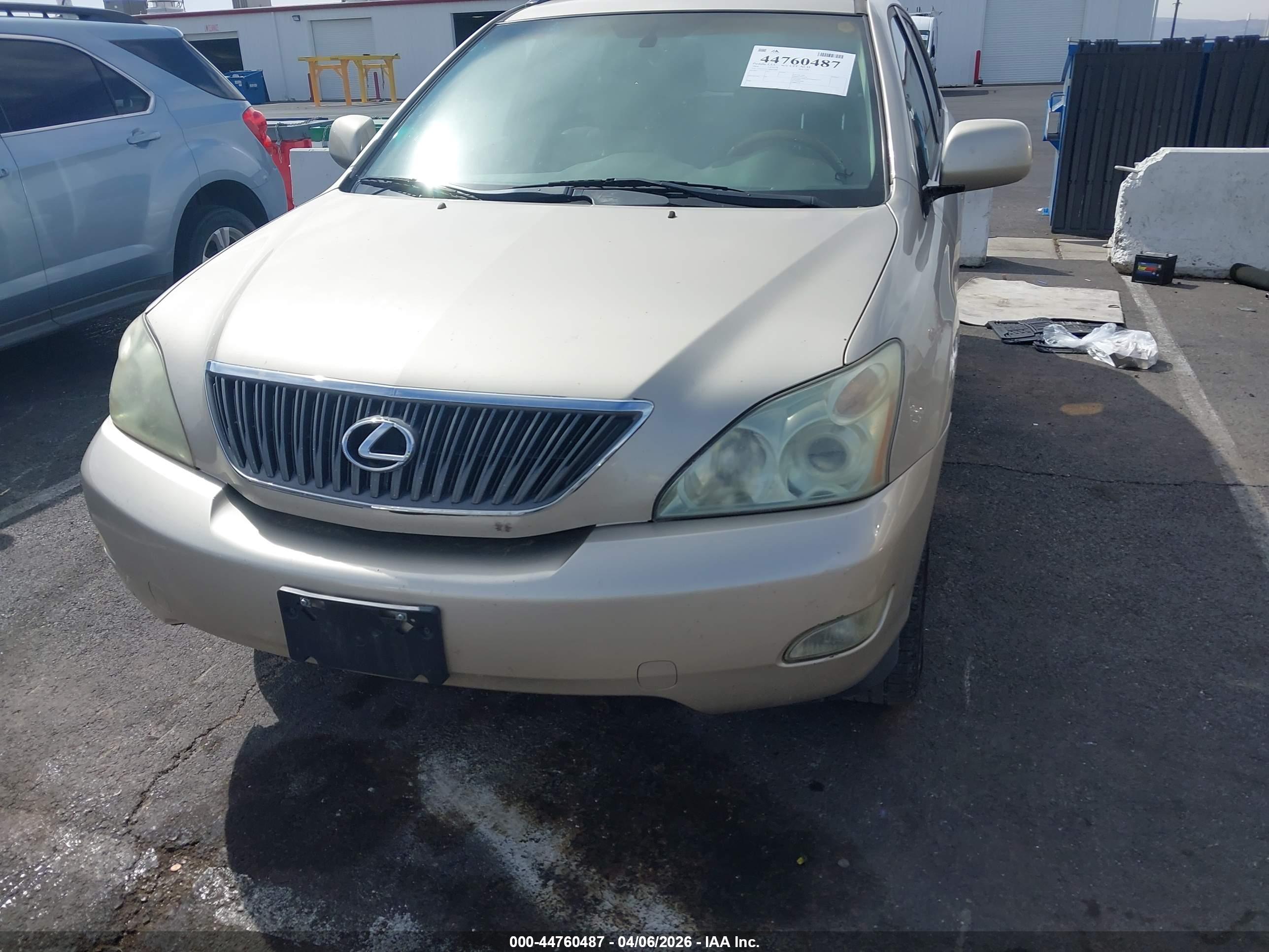 LEXUS RX image 6