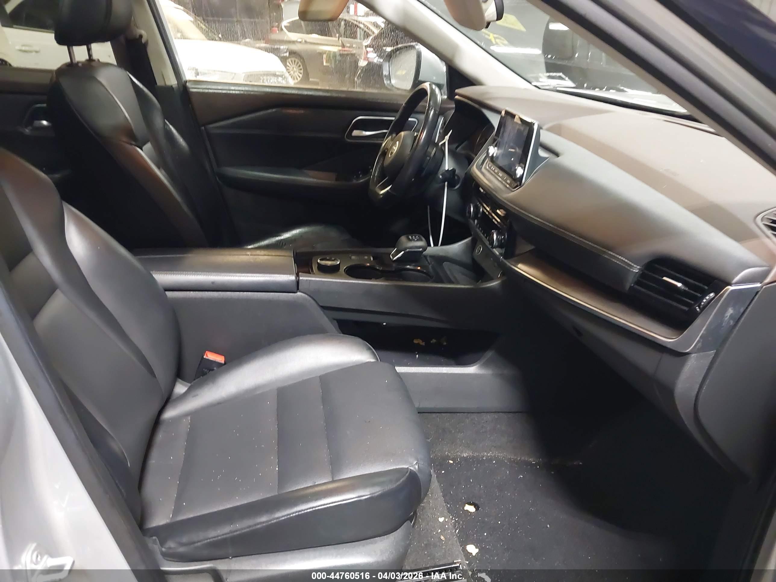 NISSAN ROGUE image 5