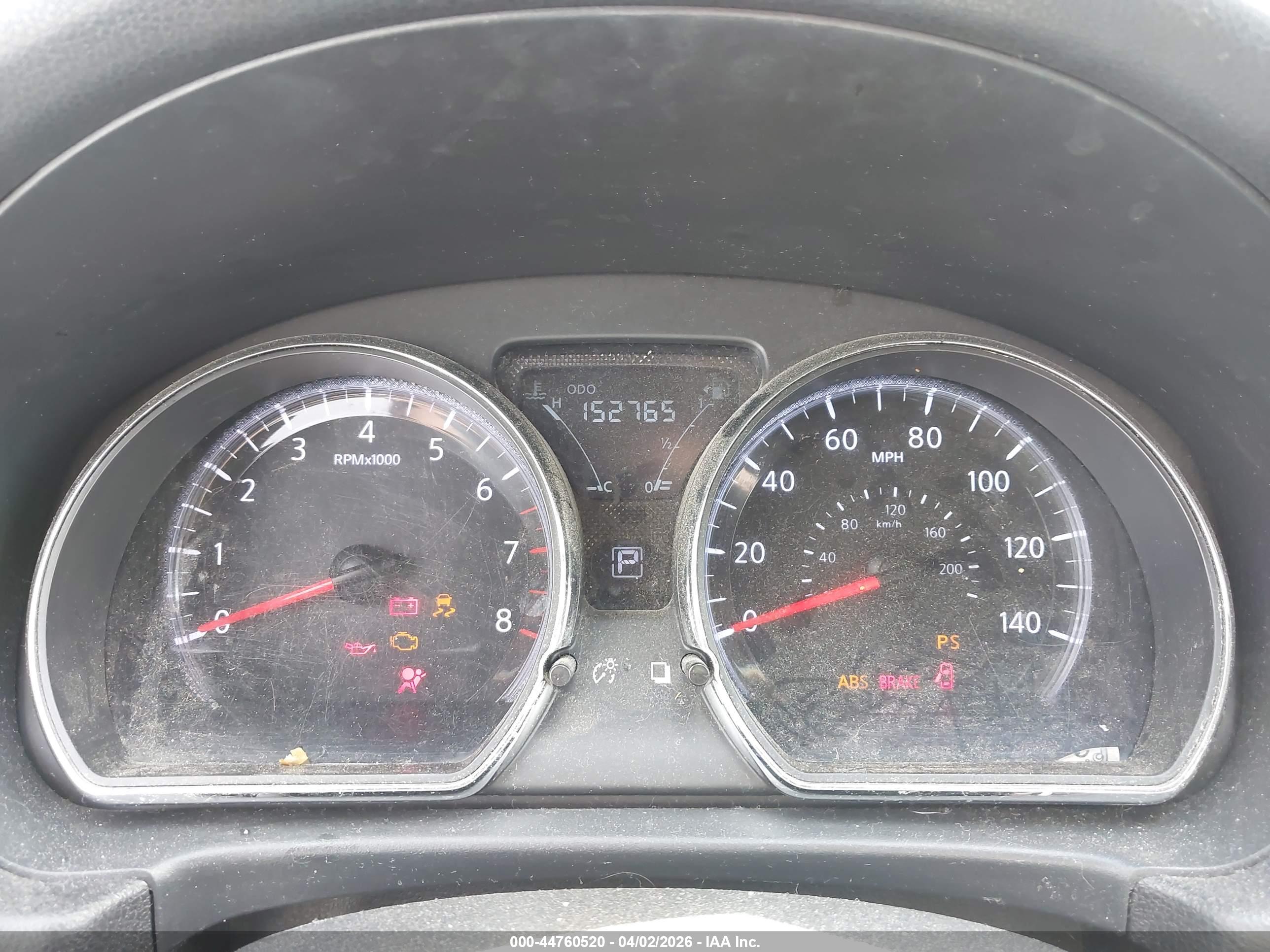NISSAN VERSA image 7