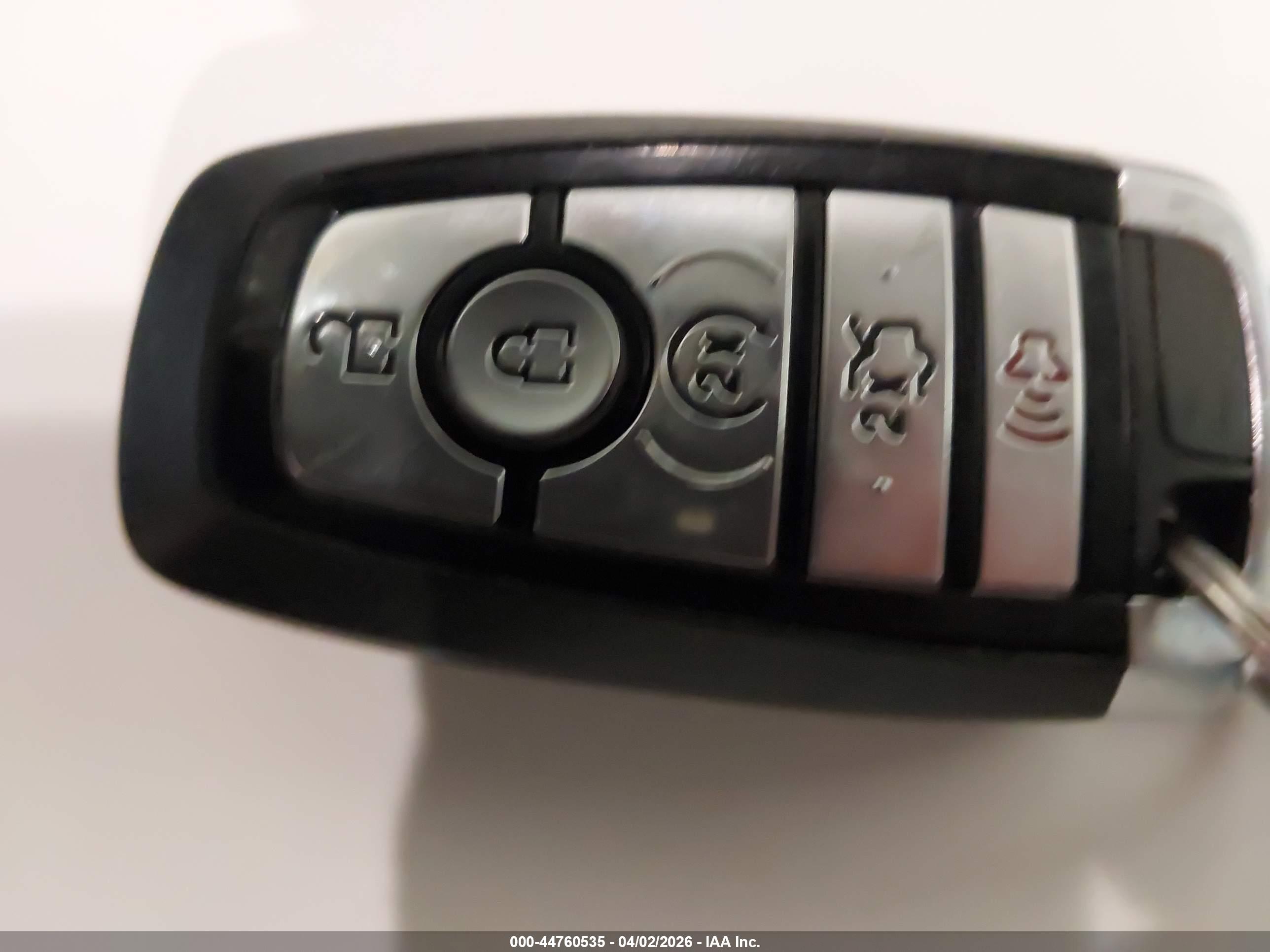 FORD FUSION image 11