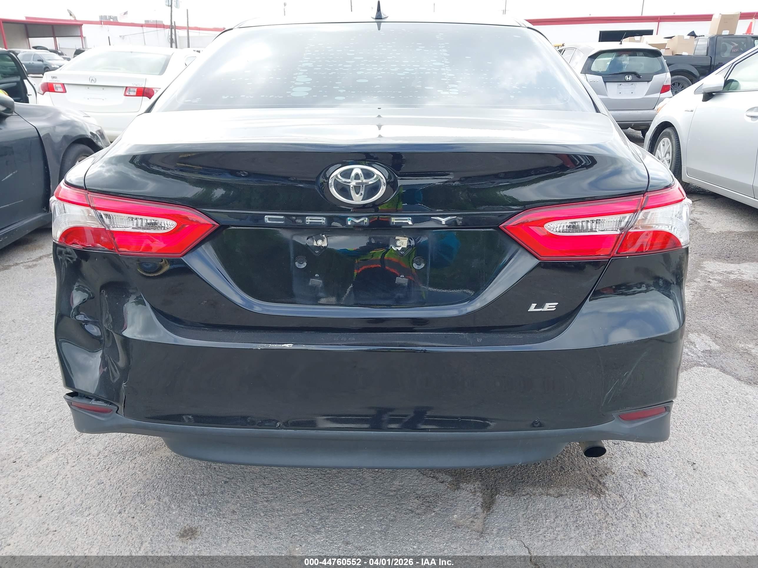 TOYOTA CAMRY image 6